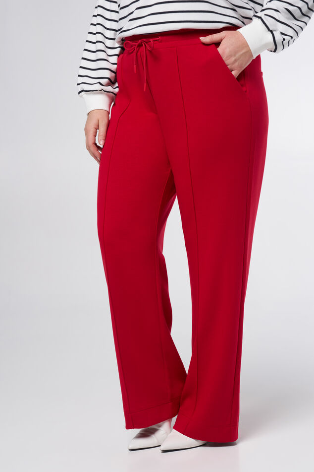 Jean avec couture décorative  image number 5