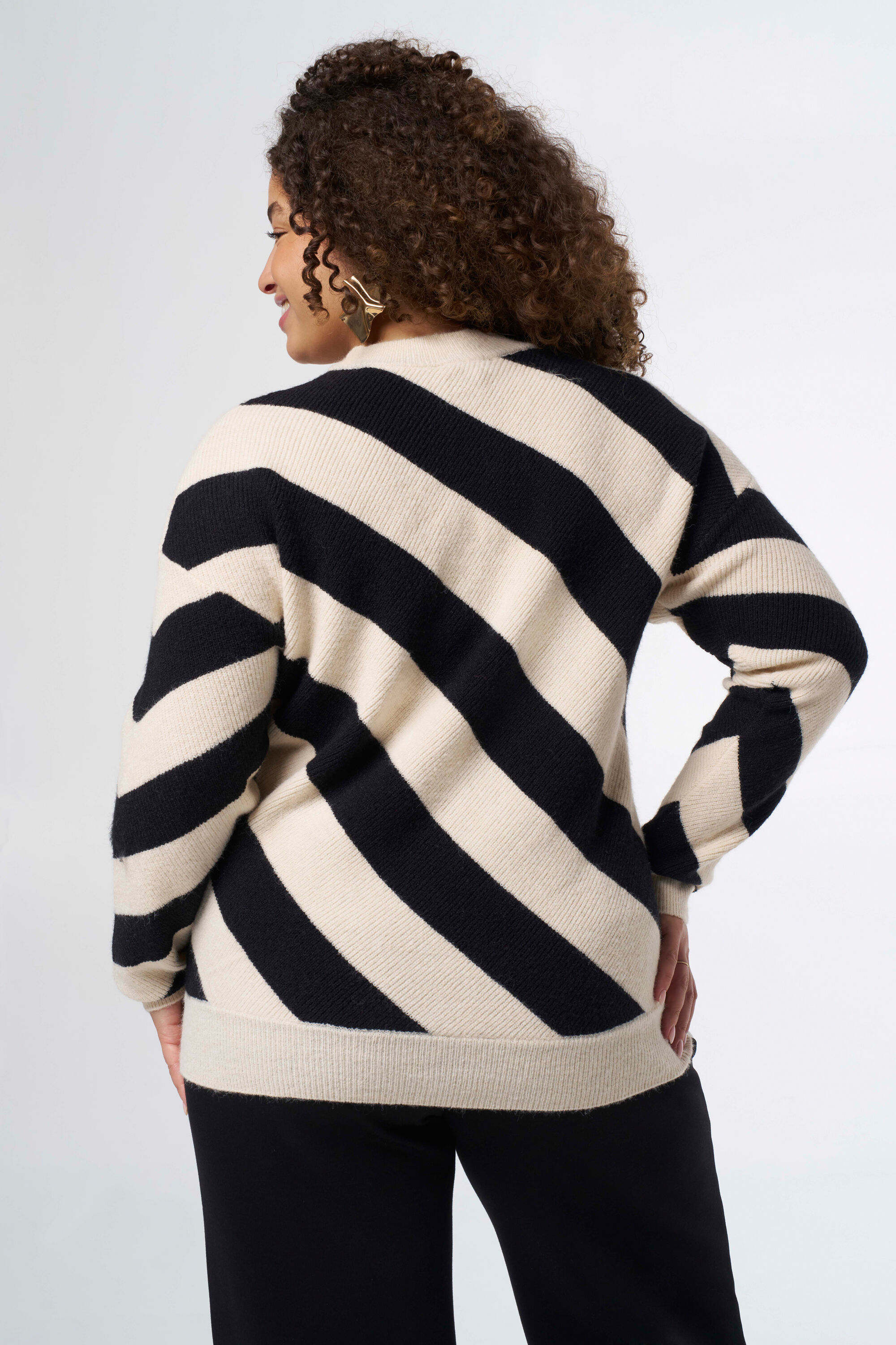 Pull &agrave; rayures image number 3