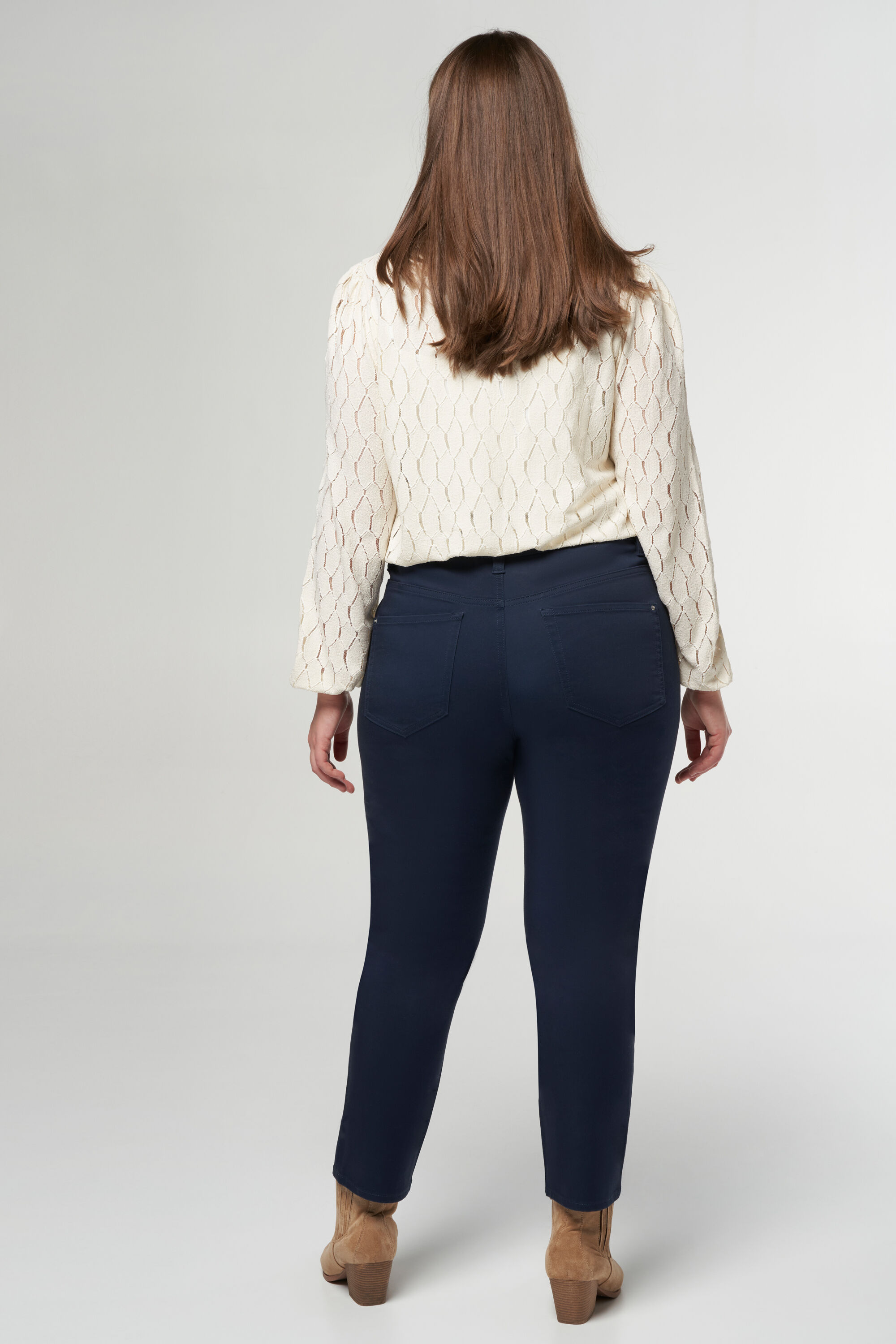 Pantalon slim cropped image number 3