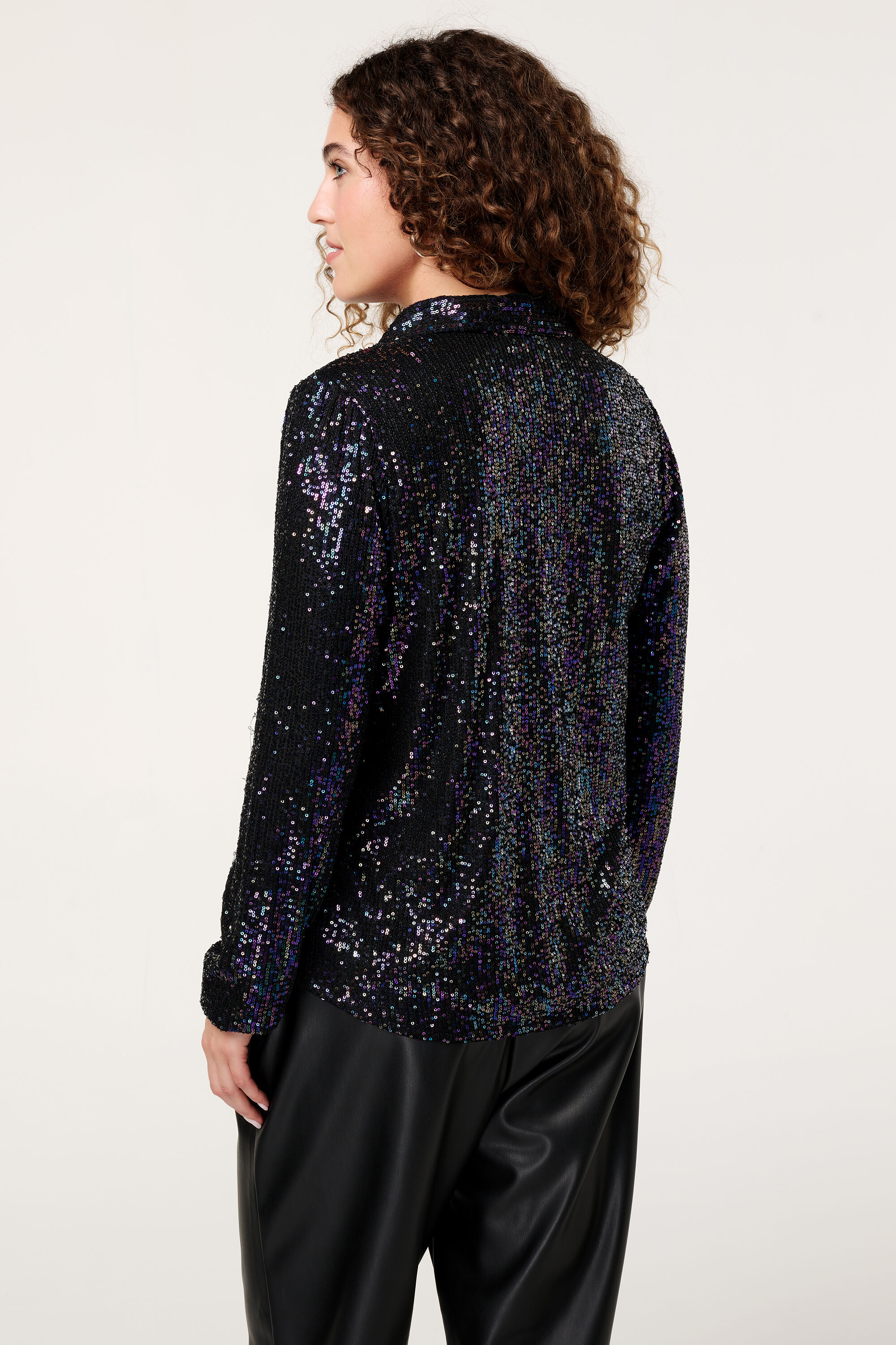 Haut &agrave; paillettes image number 3