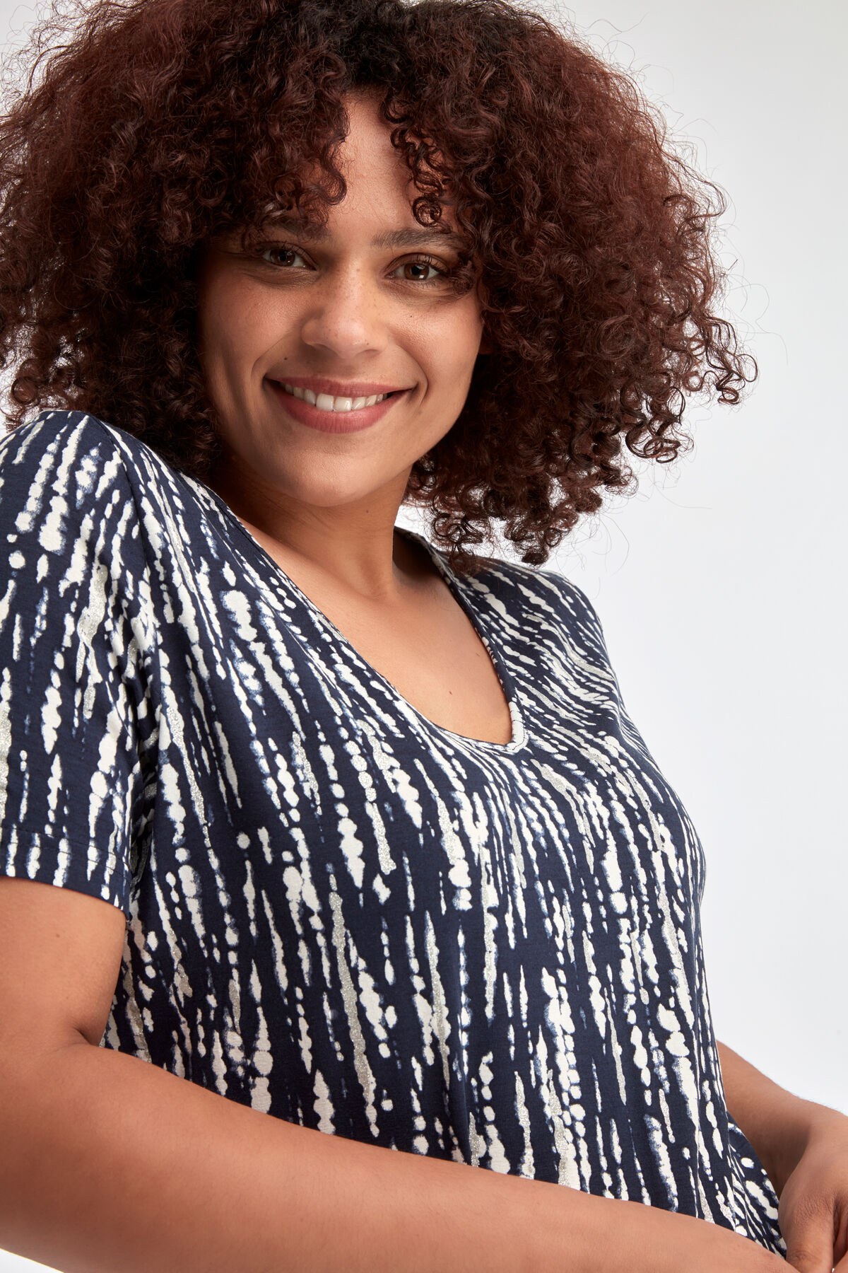 T-shirt &agrave; paillettes image number 4