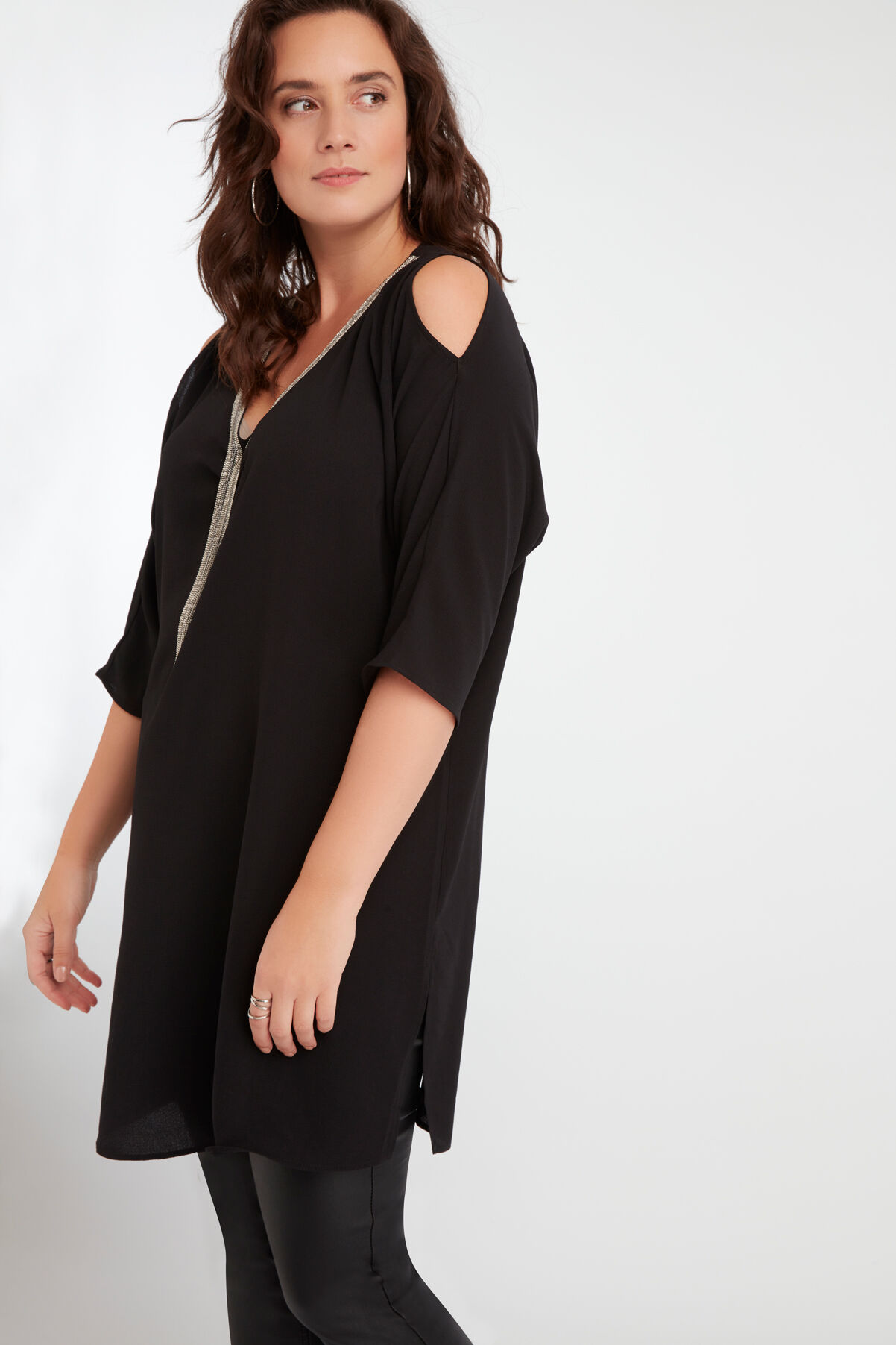 Chemisier &agrave; &eacute;paules ajour&eacute;es image number 3