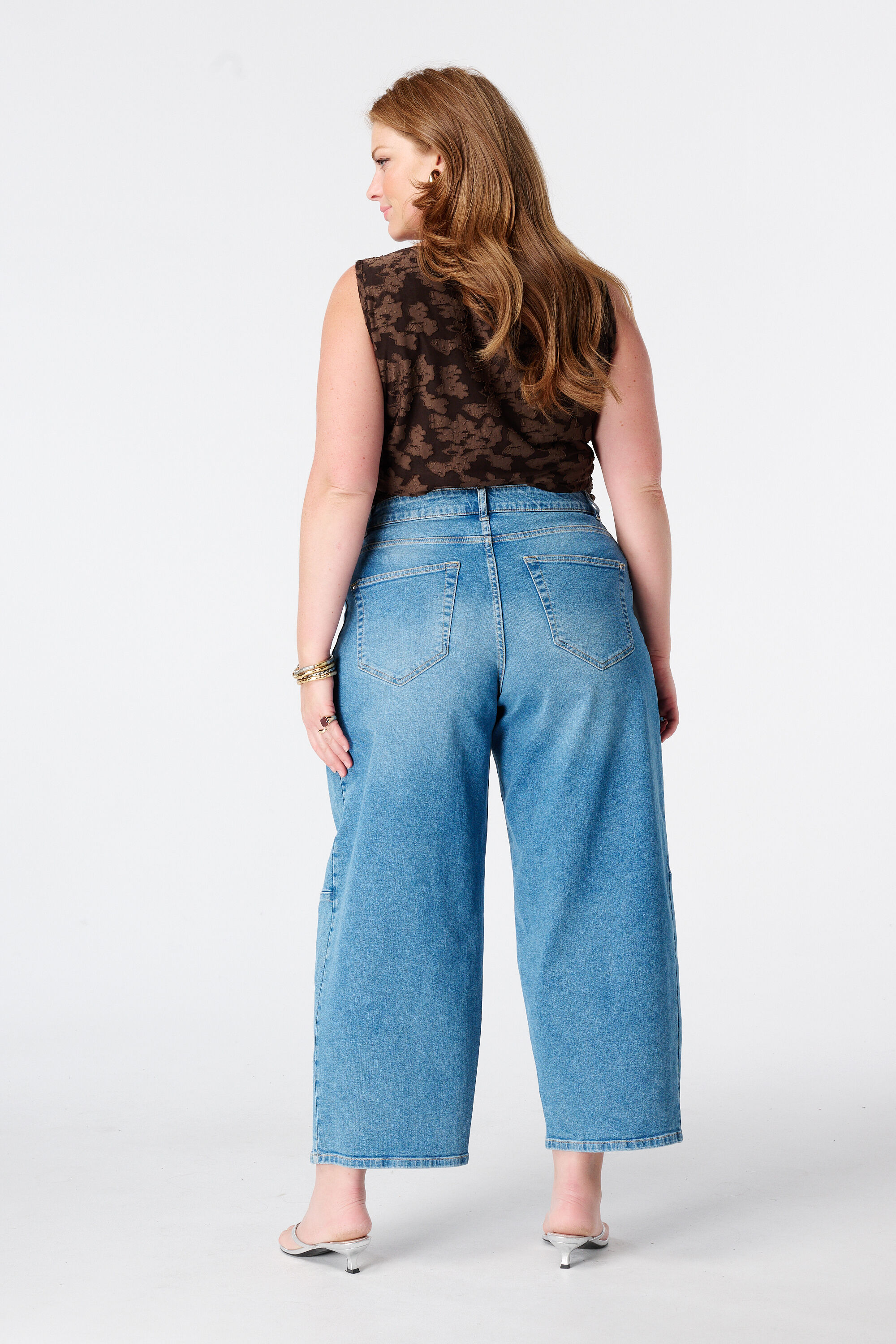 Jean barrel image number 3
