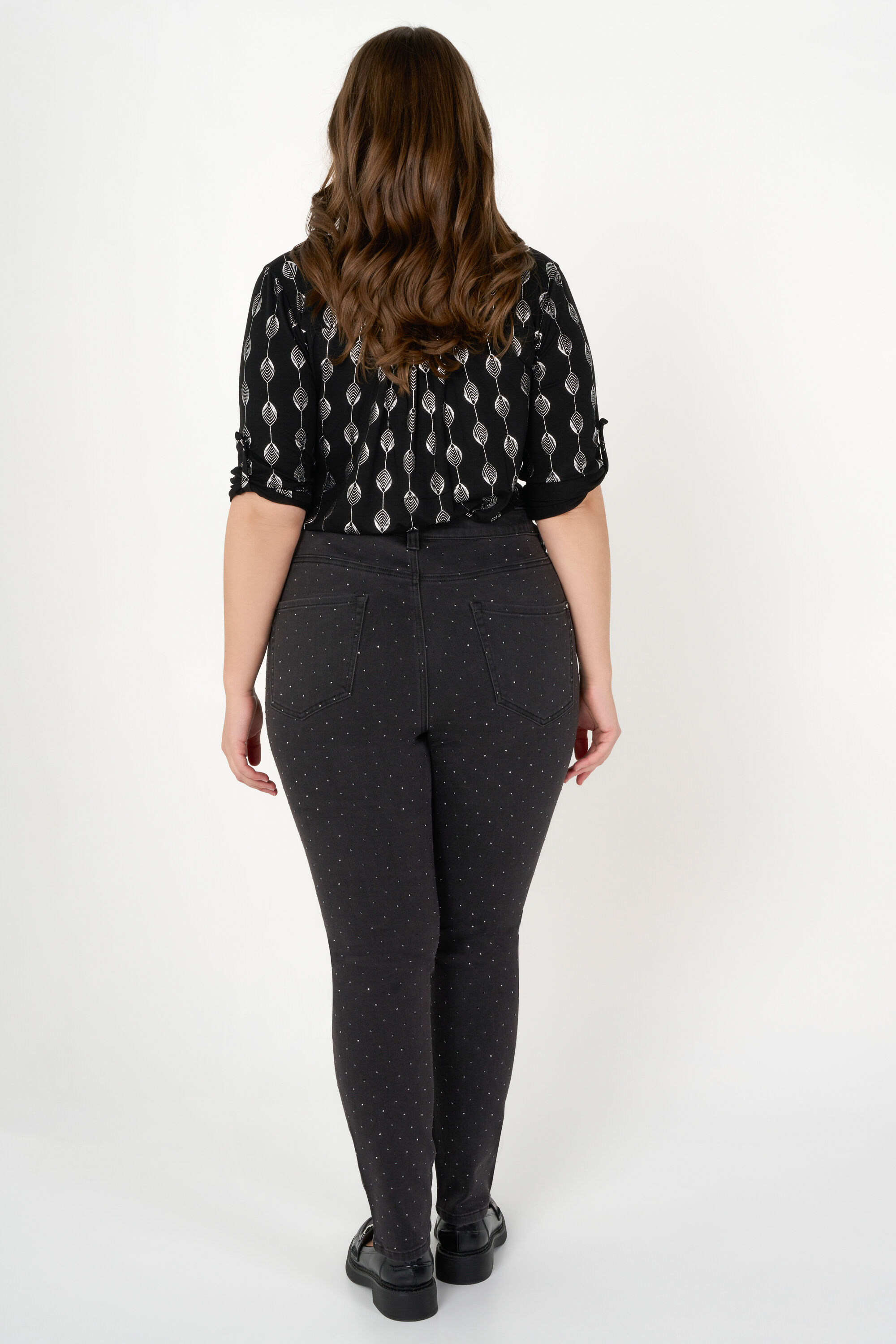 Jean slim avec strass image number 3