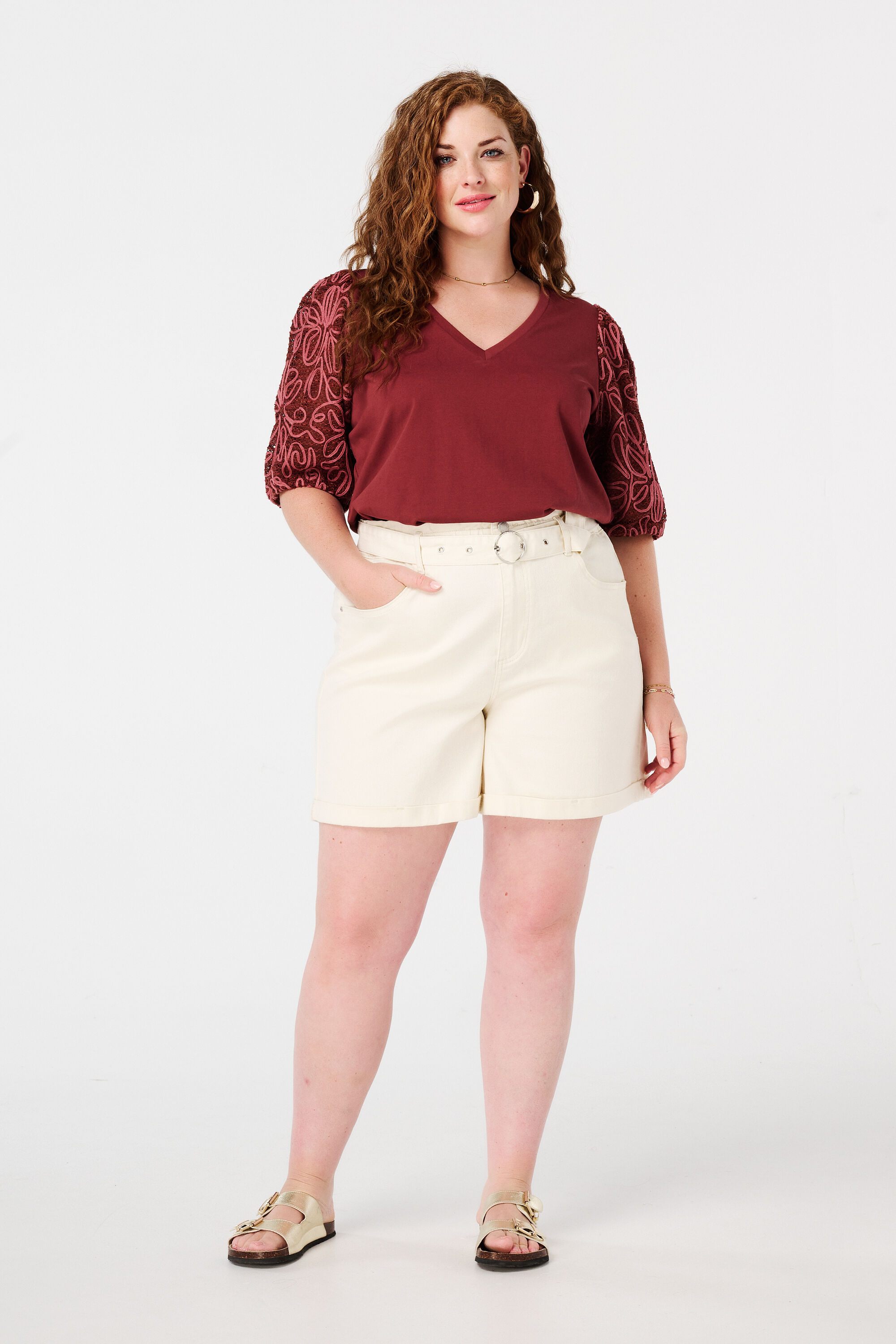 T-shirt &agrave; manches brod&eacute;es image number 5