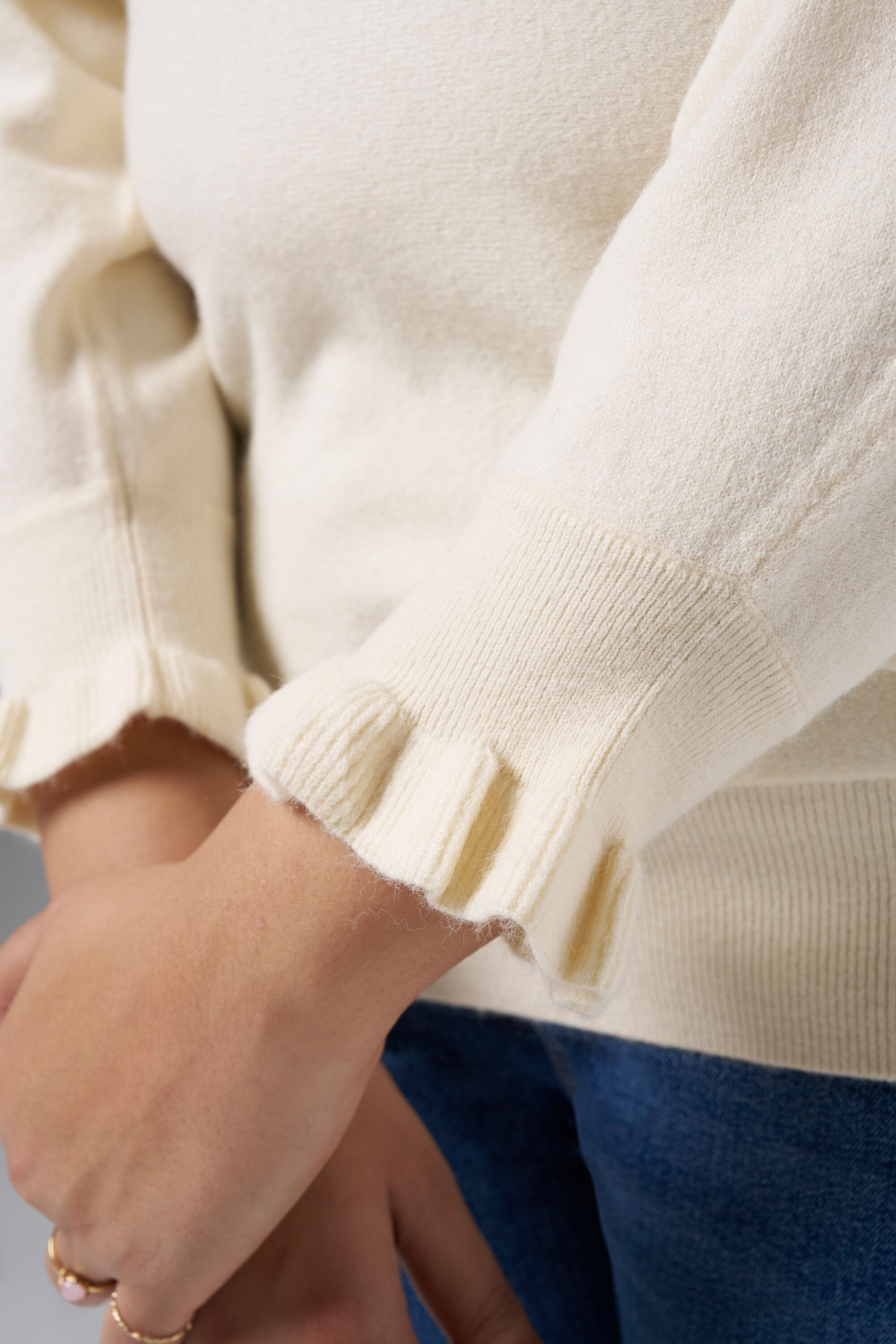 Pull en maille avec col bateau image number 4