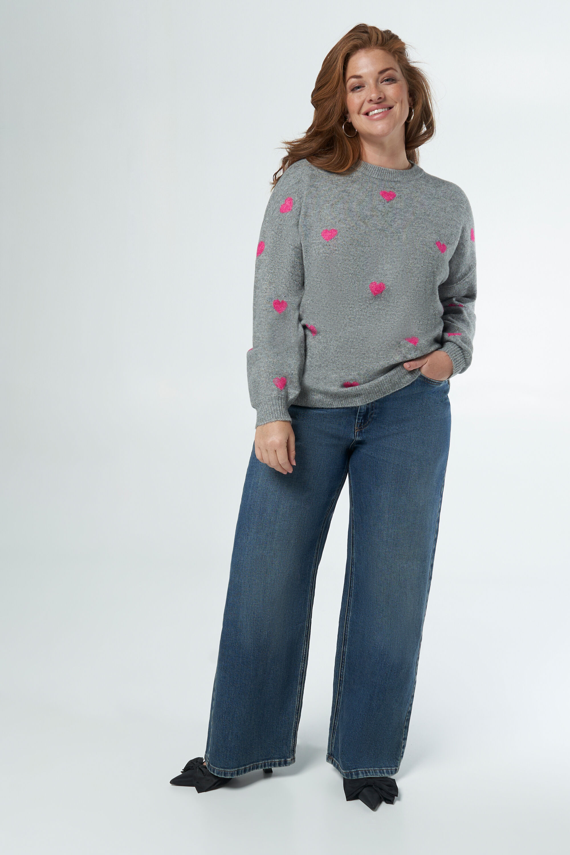 Pull avec motif en forme de c&oelig;ur image number 5