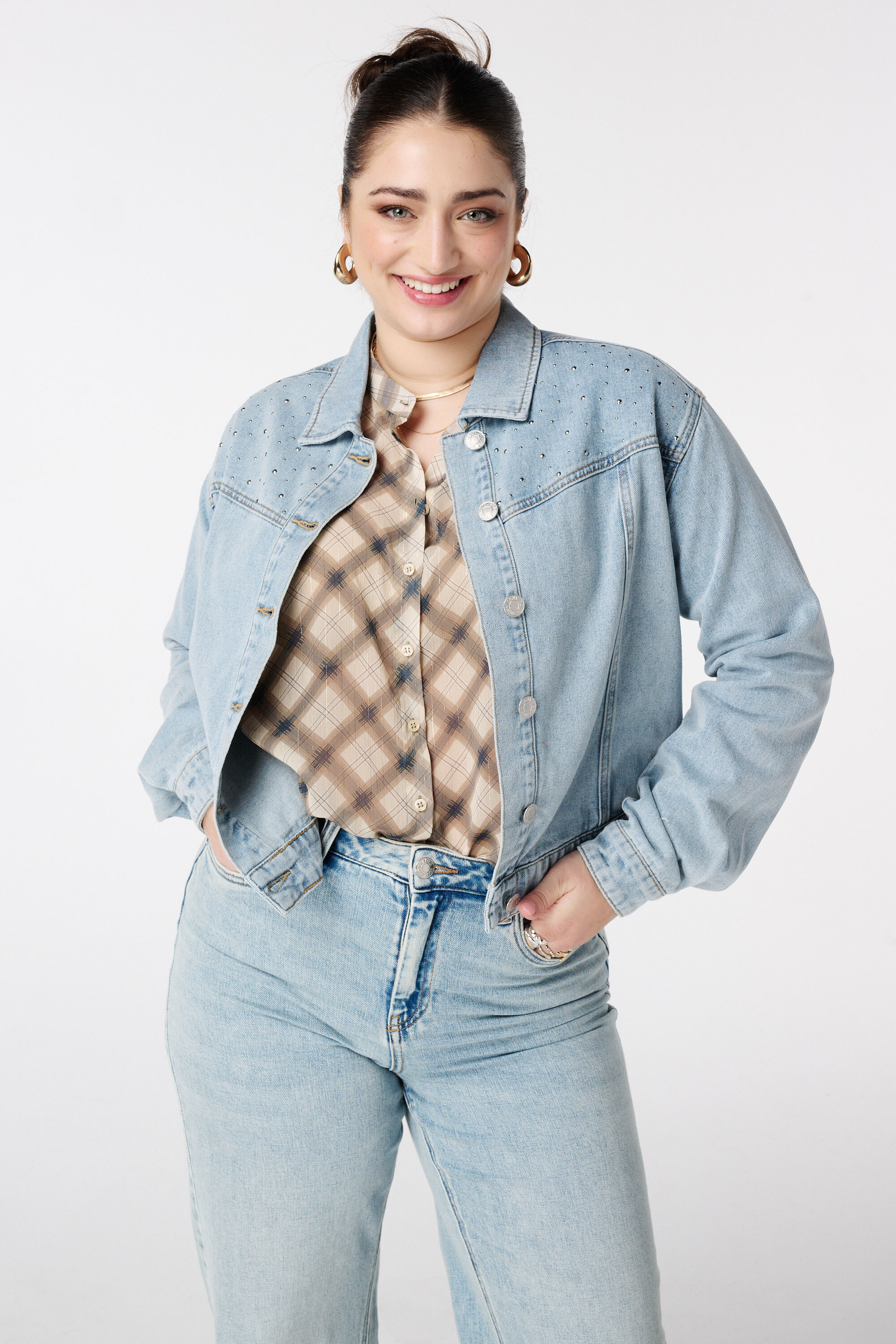 Veste en jean avec clous