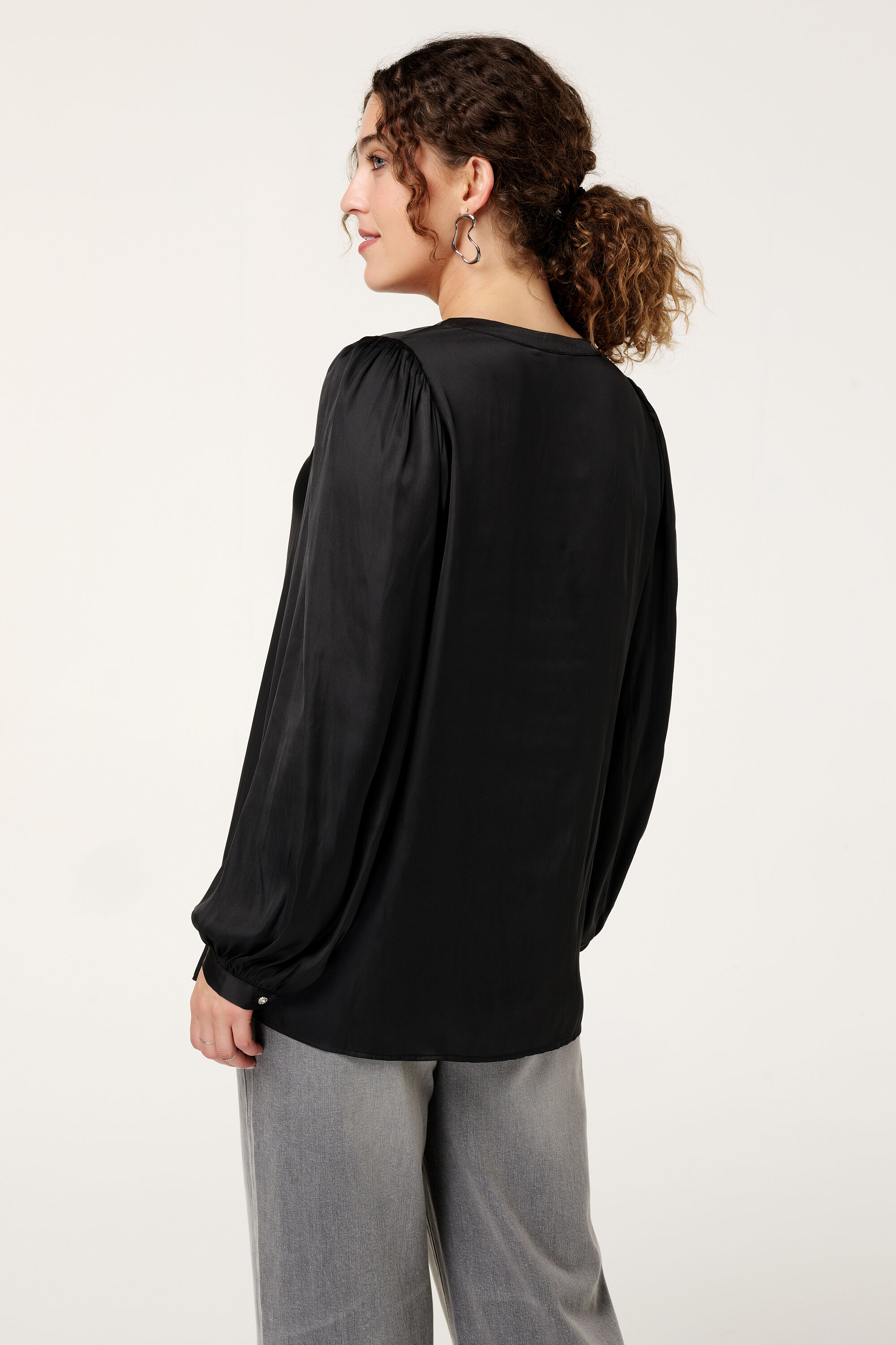 Chemisier en satin  image number 3