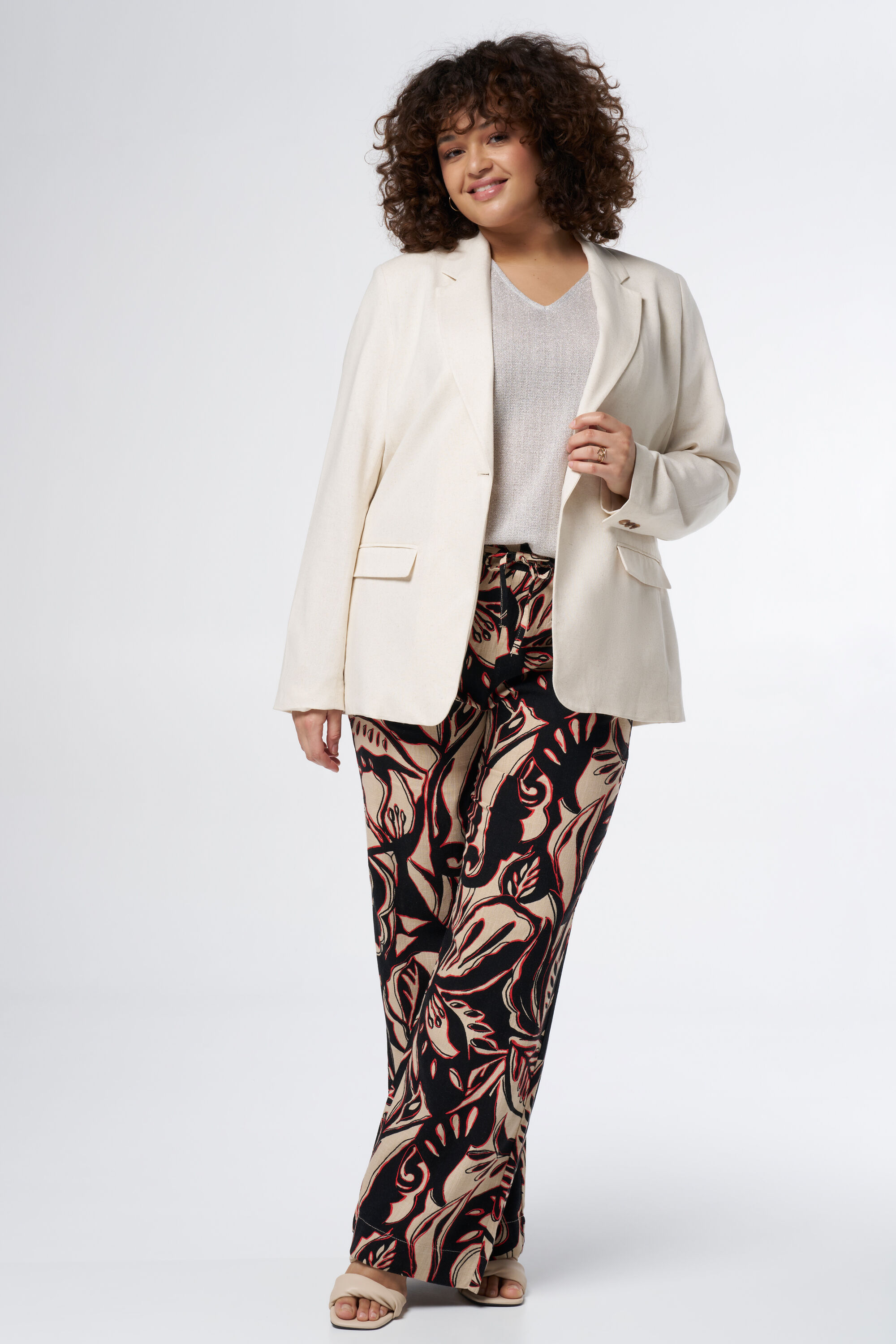 Blazer en lin &agrave; coupe droite image number 5