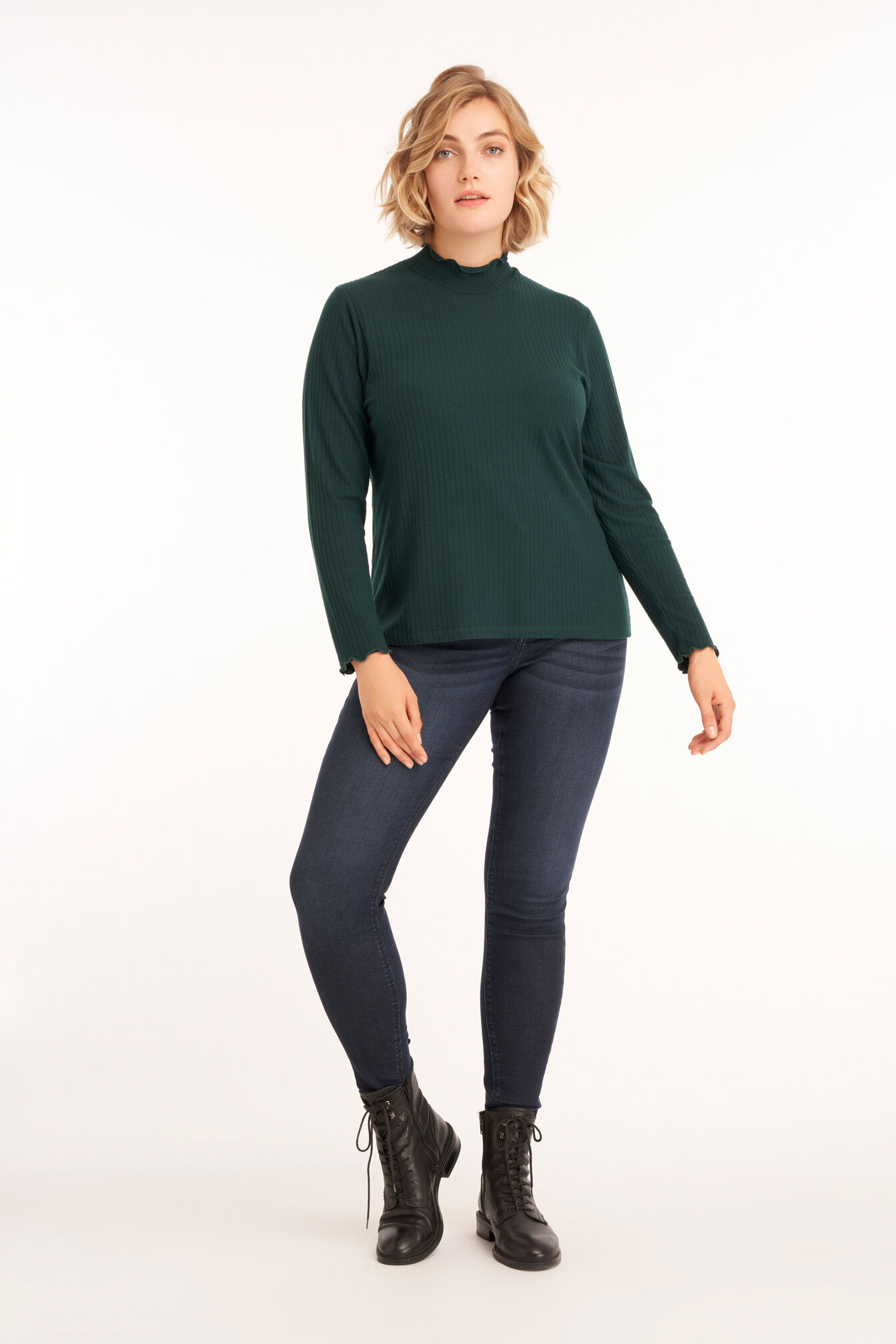 Haut &agrave; col montant image number 5