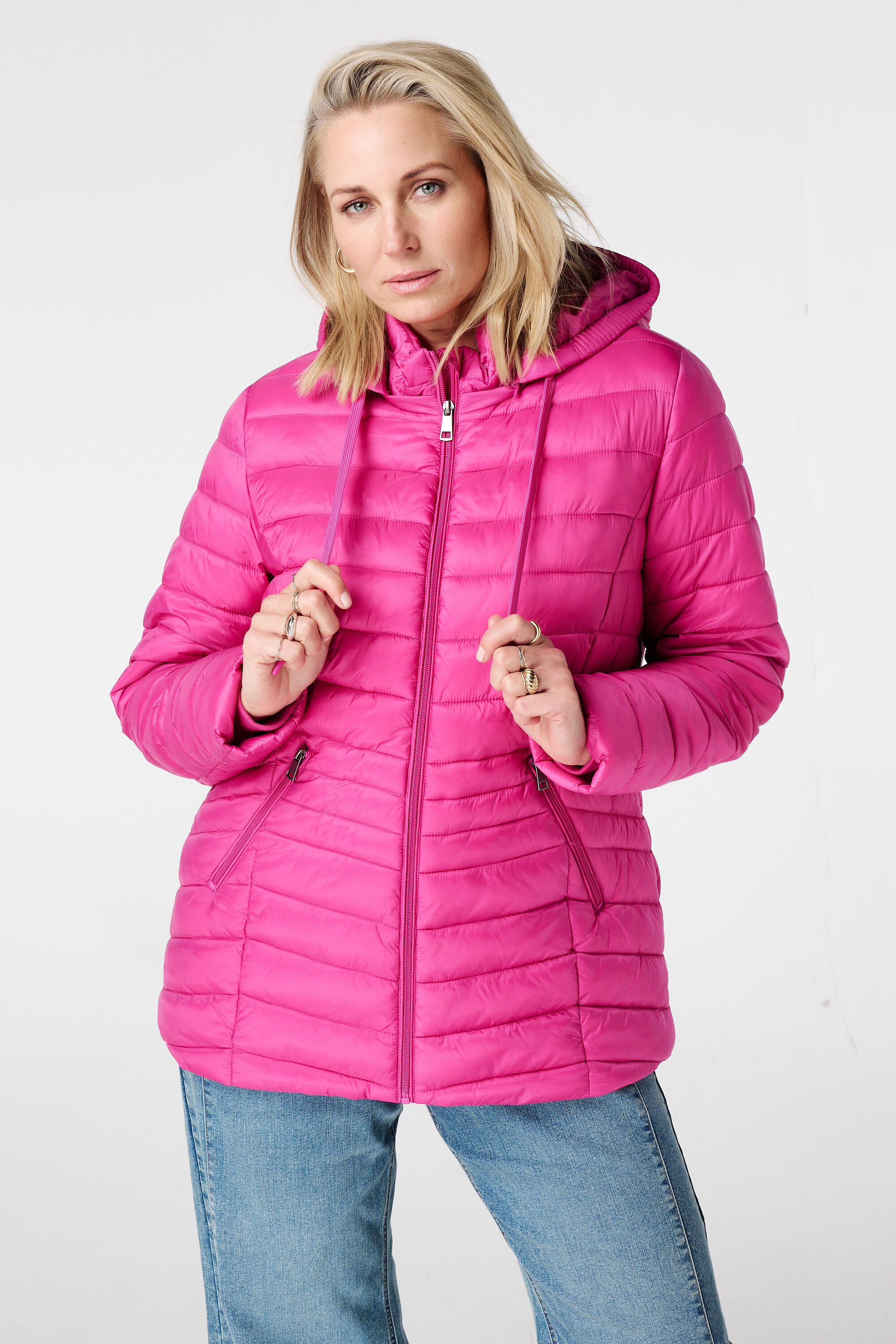 Veste l&eacute;g&egrave;rement matelass&eacute;e image number 0