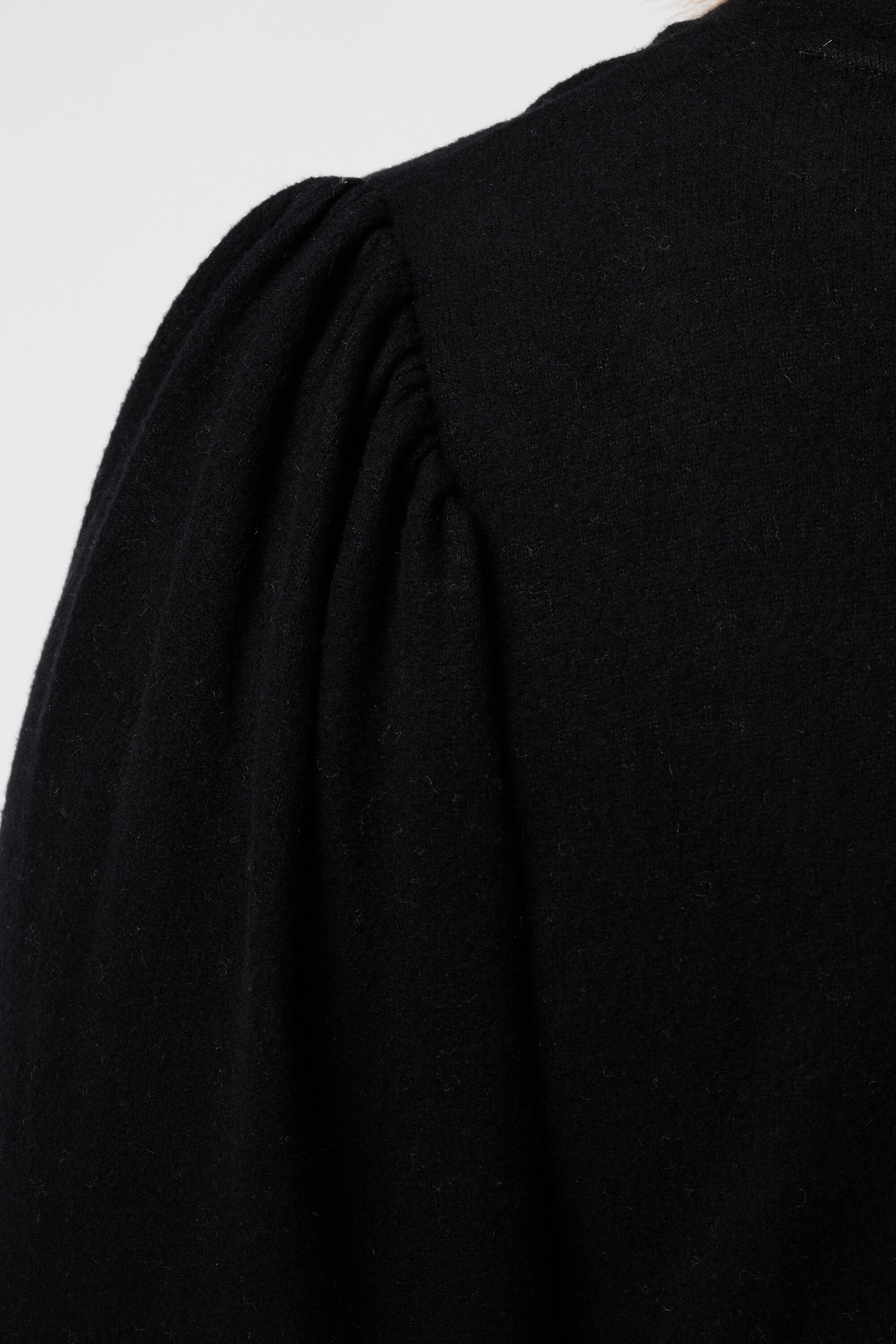 Top &agrave; manches ballon court  image number 6