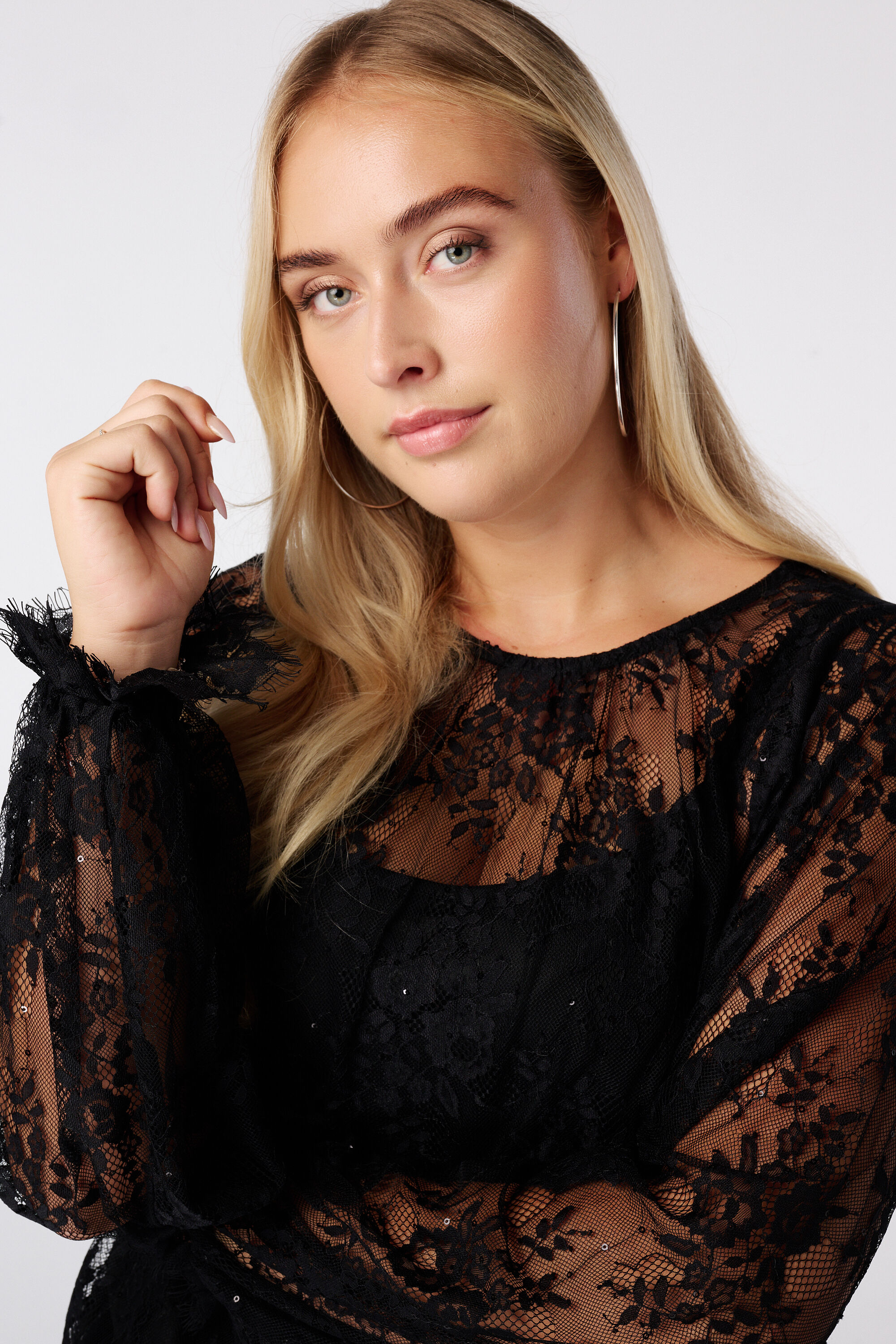 Blouse en dentelle image number 4