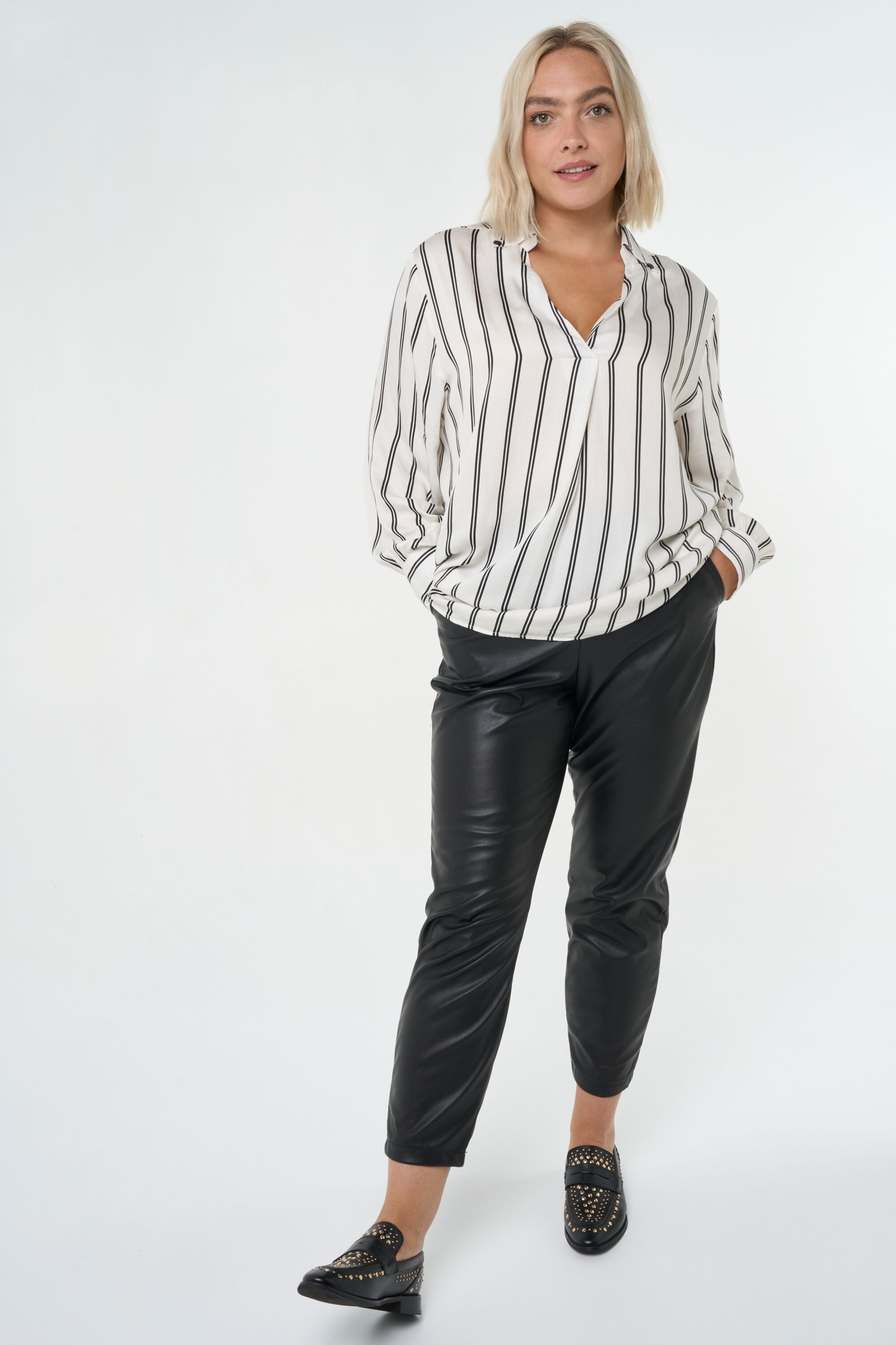 Chemisier &agrave; rayures image number 5