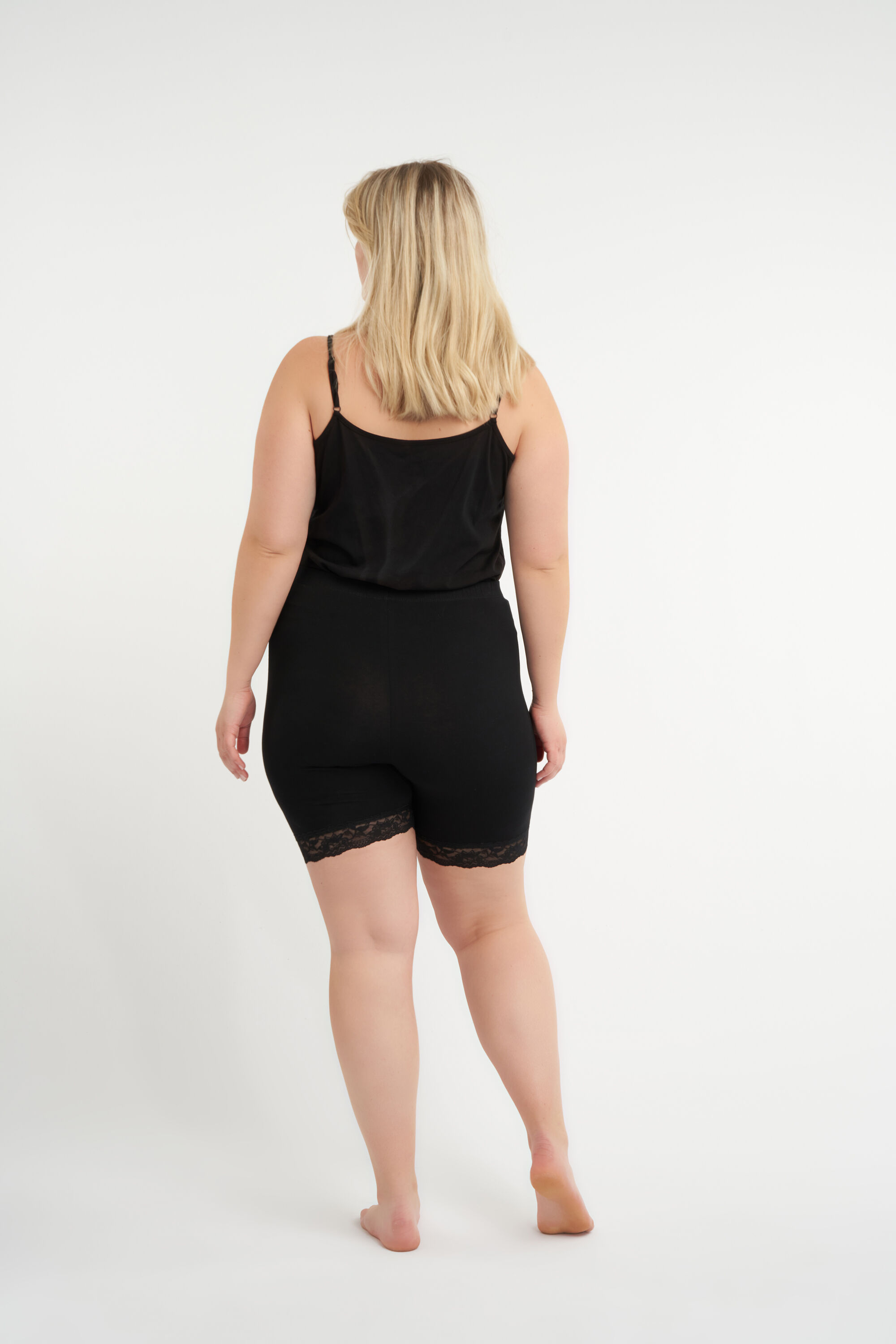 Legging court &agrave; dentelle image number 3