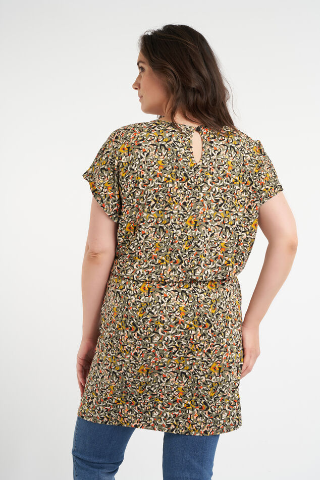 Tunique décorée en dentelle image number 3