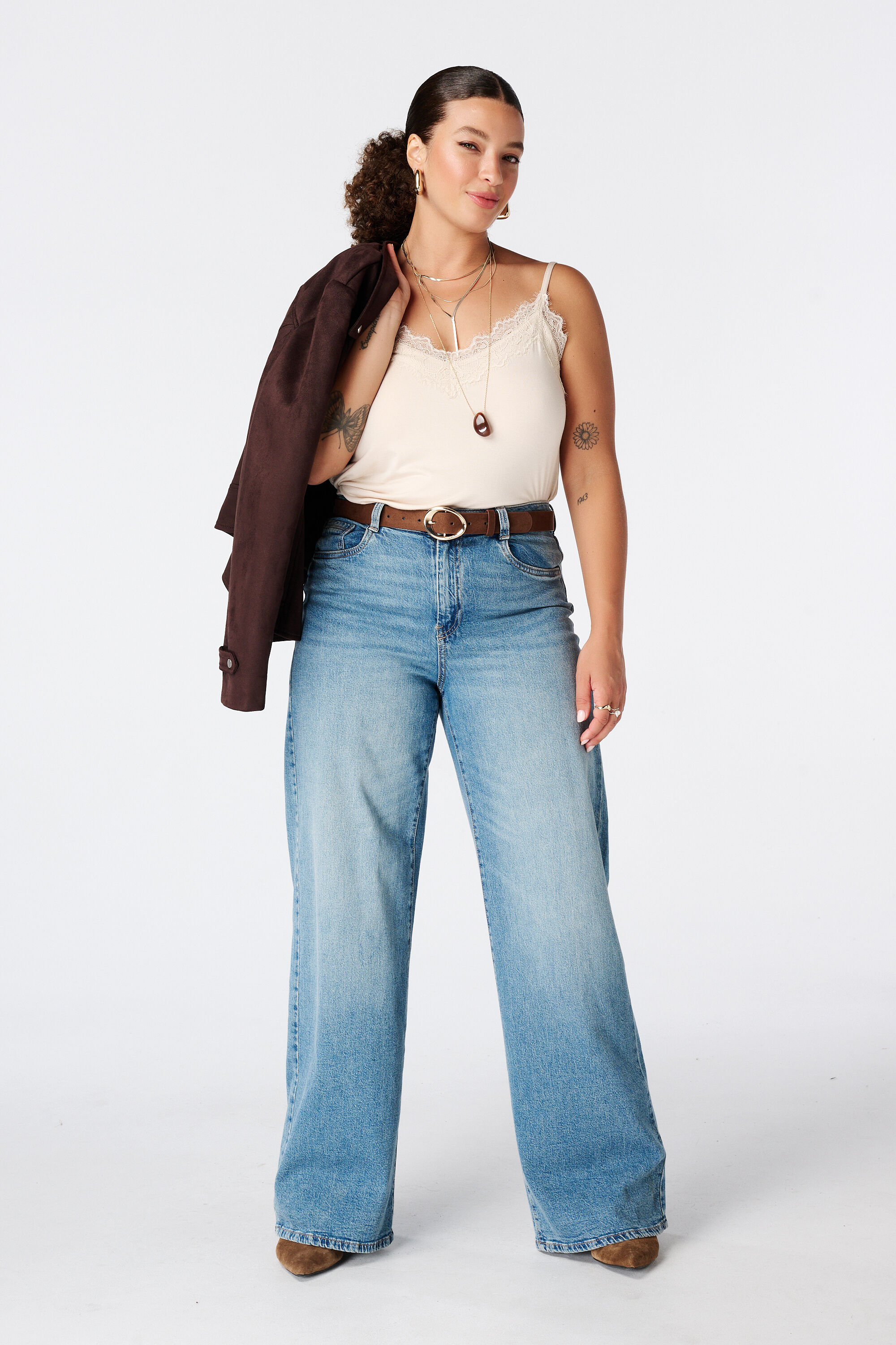 Jeans larges &agrave; taille haute