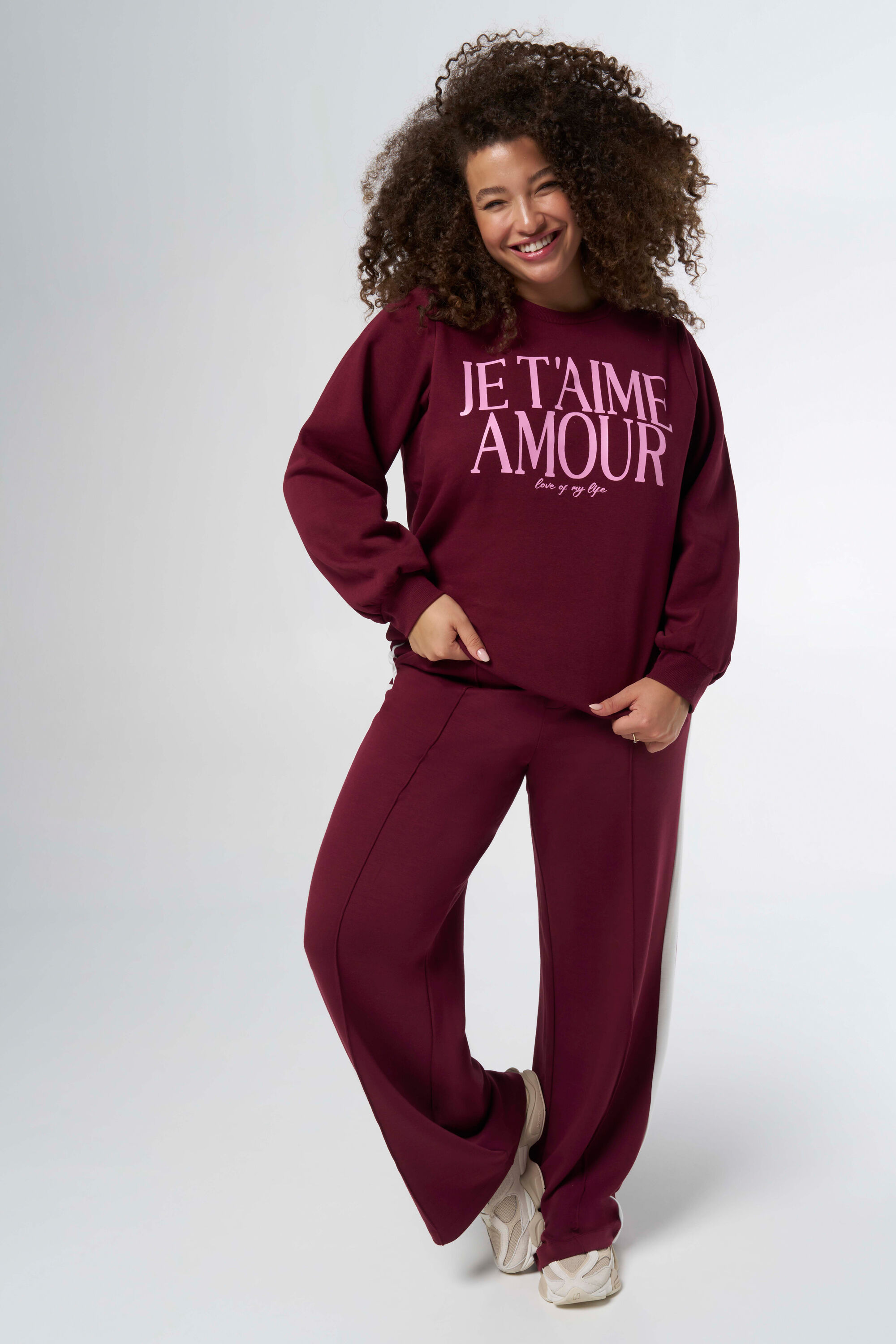 Pull avec inscription image number 5