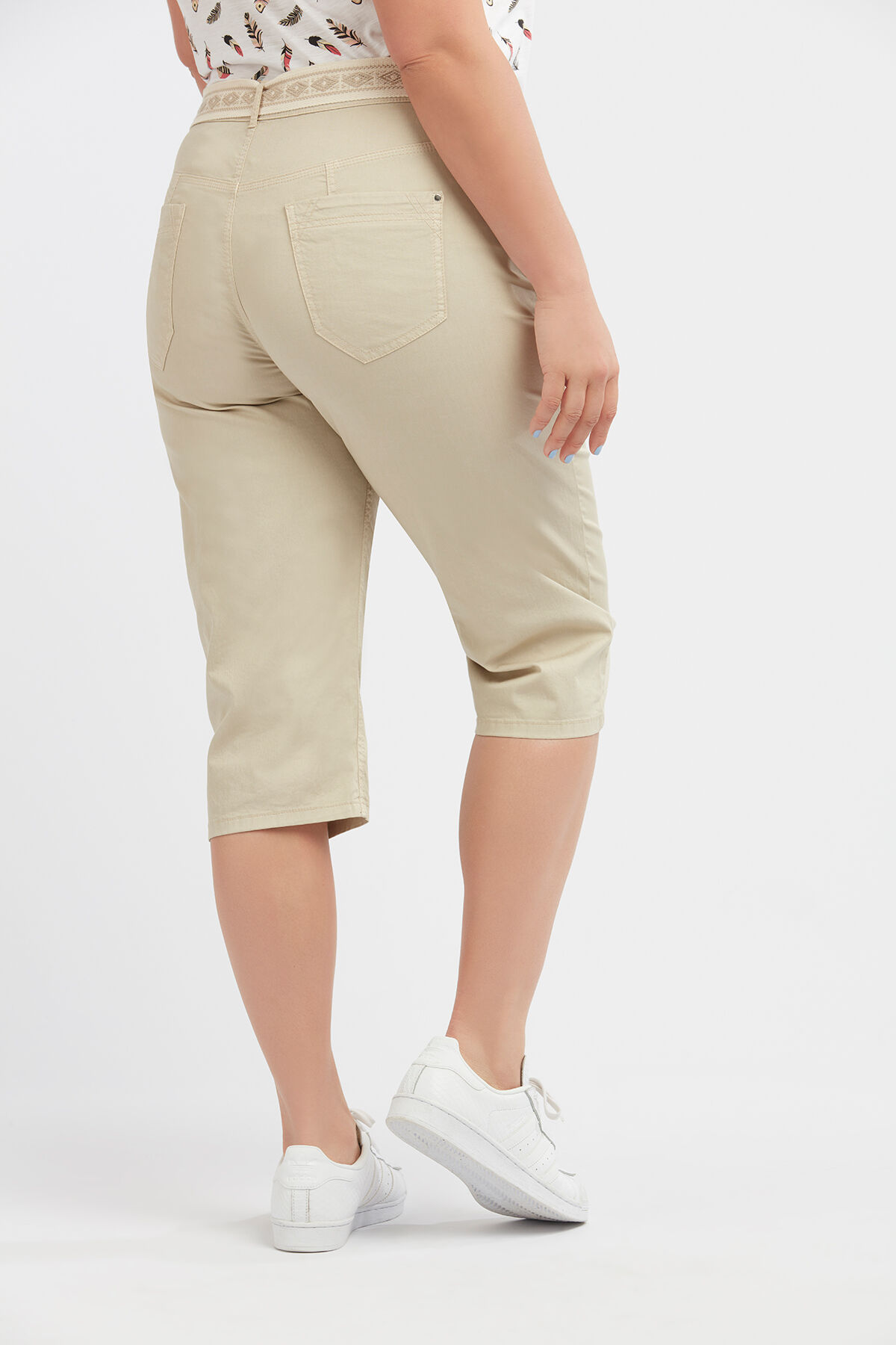 Pantacourt en coton image number 4