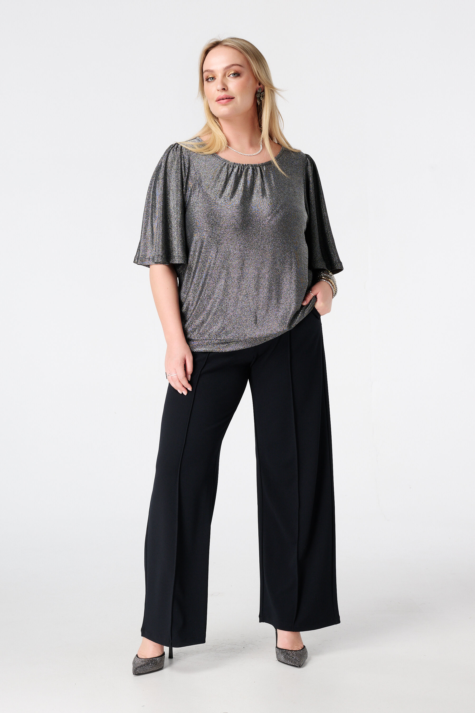 Top &agrave; manches &eacute;vas&eacute;es et lurex image number 5