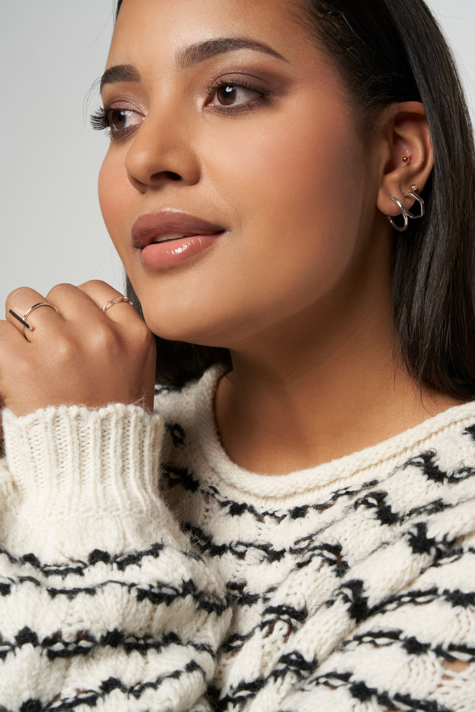 Pull ray&eacute; en maille image number 4