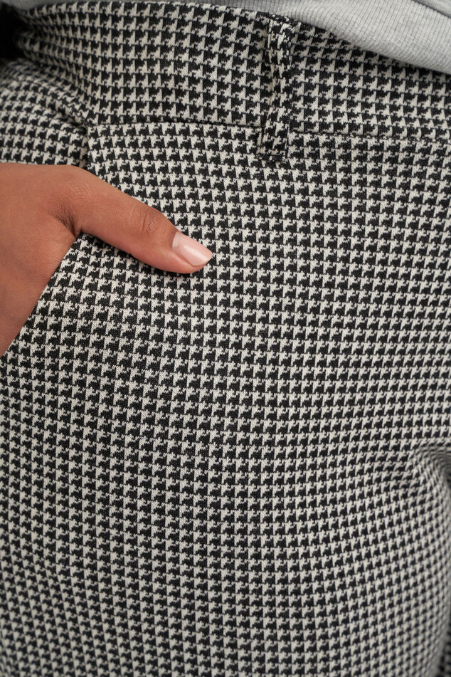 Pantalon ample à carreaux image number 4