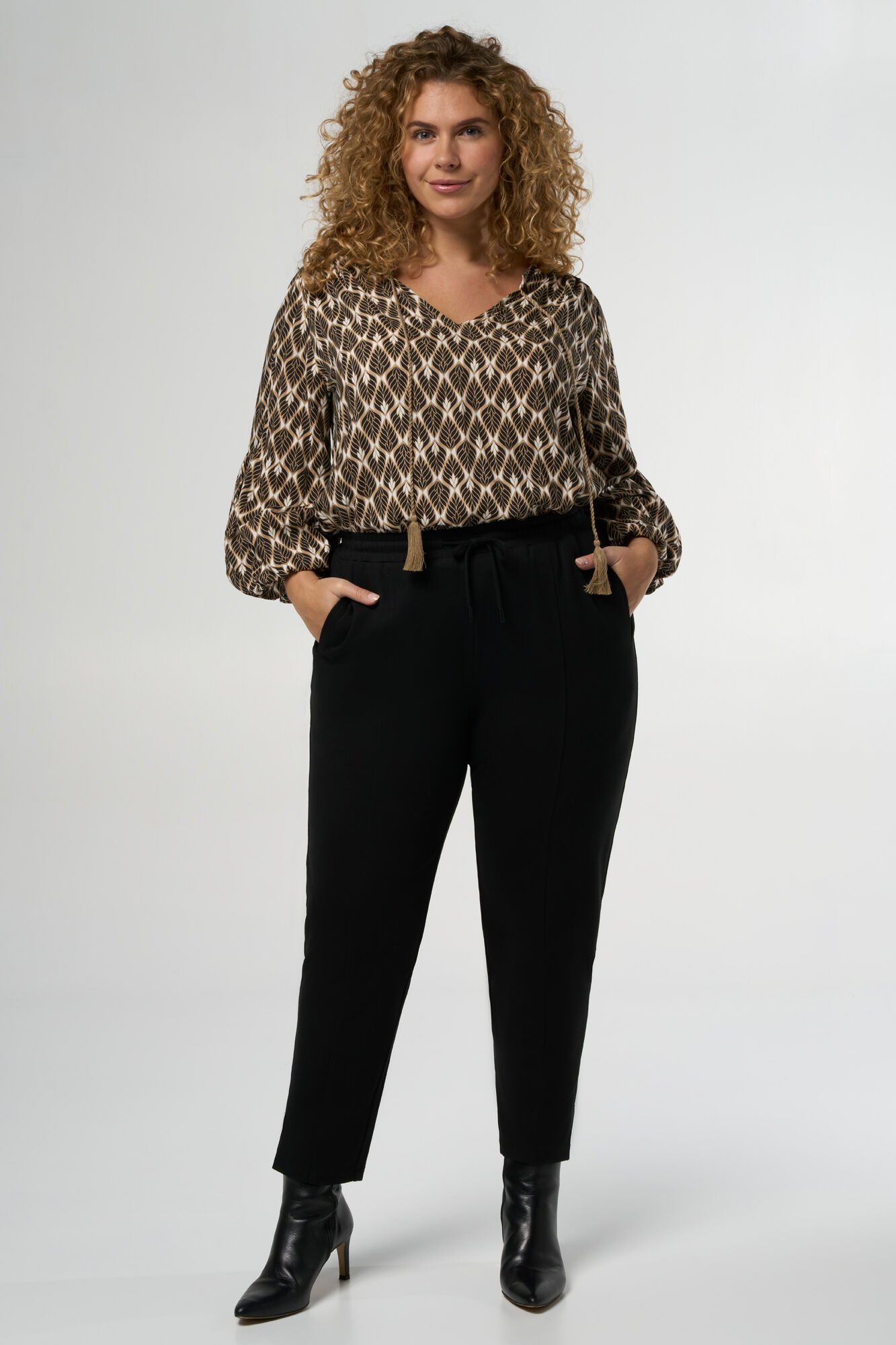 Jogging ample image number 6