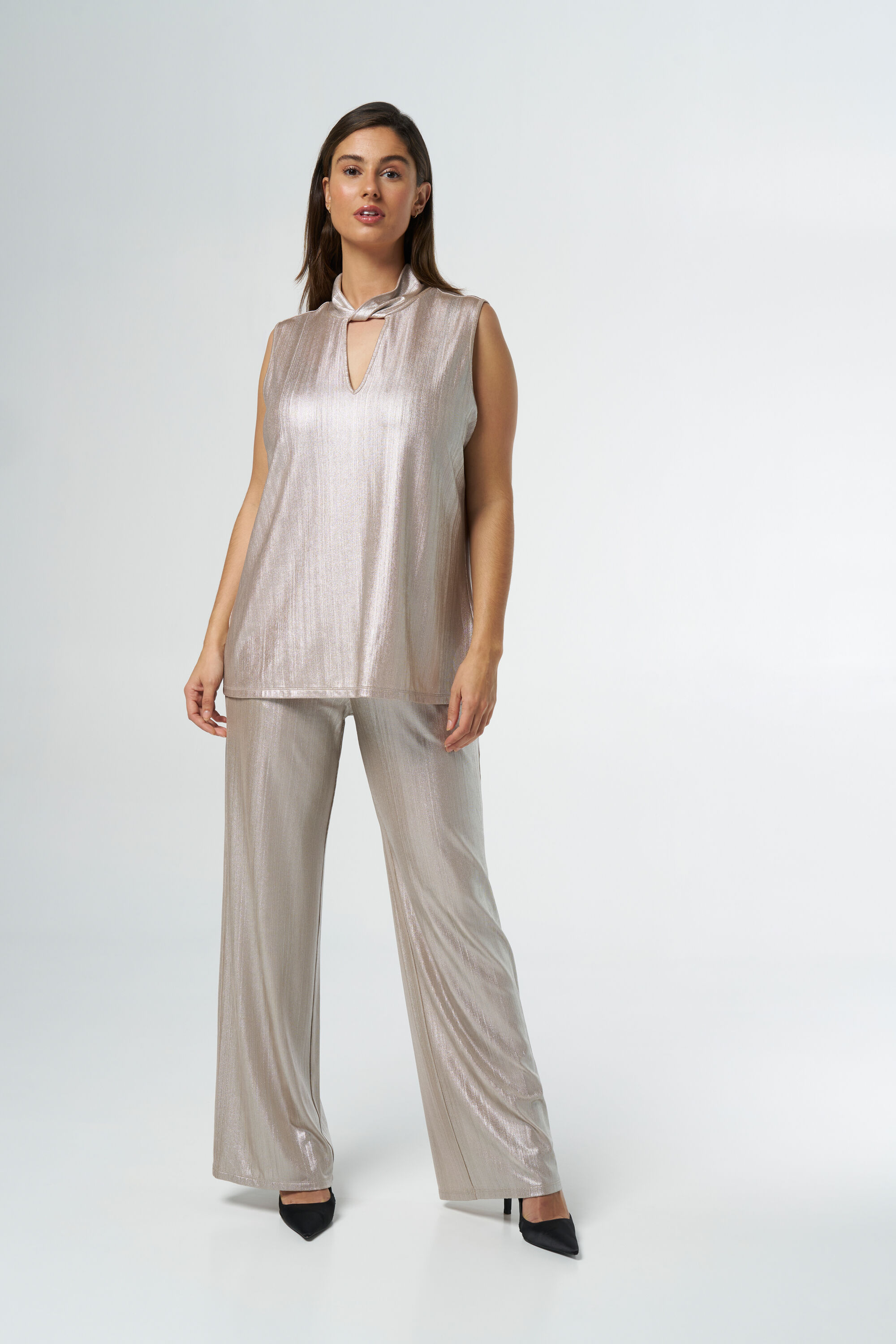 Haut sans manches avec d&eacute;tails torsad&eacute;s  image number 5