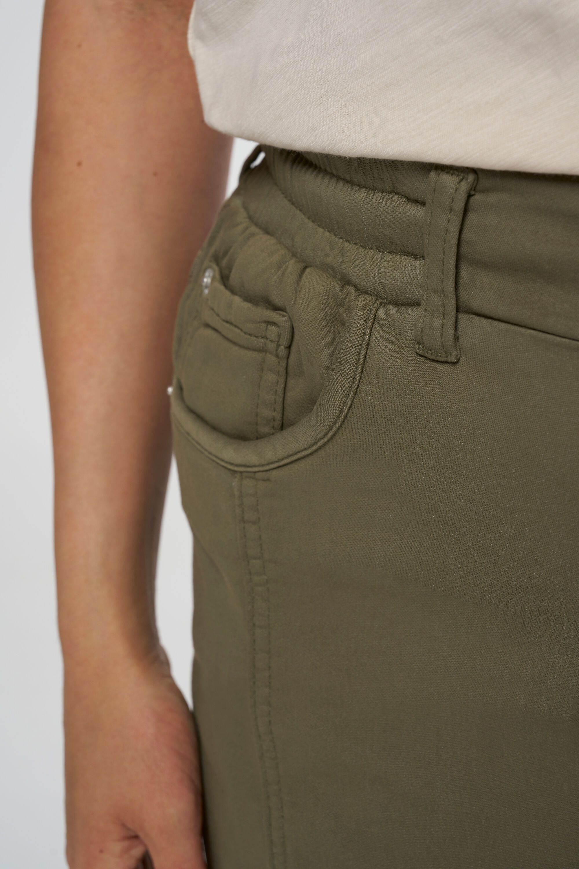 Pantalon longueur cheville avec ceinture &eacute;lastique confortable image number 4