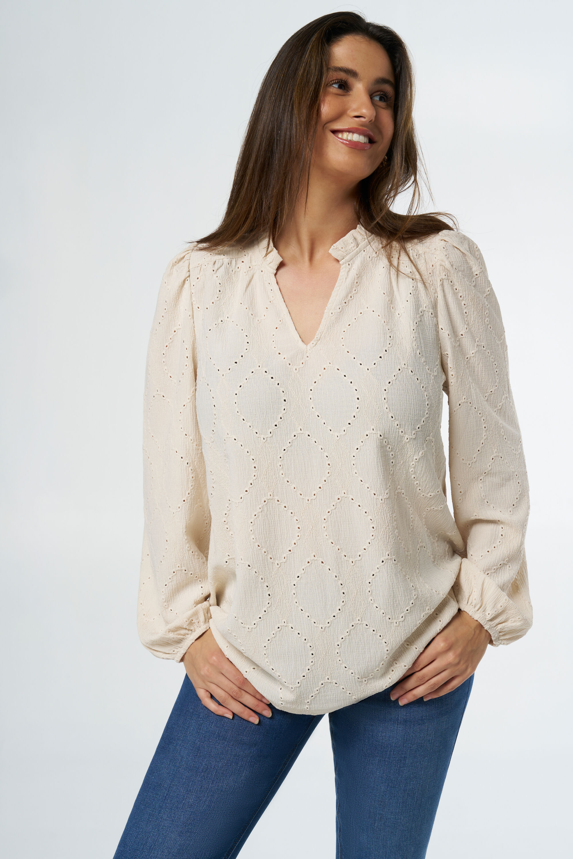 Haut avec broderie image number 5