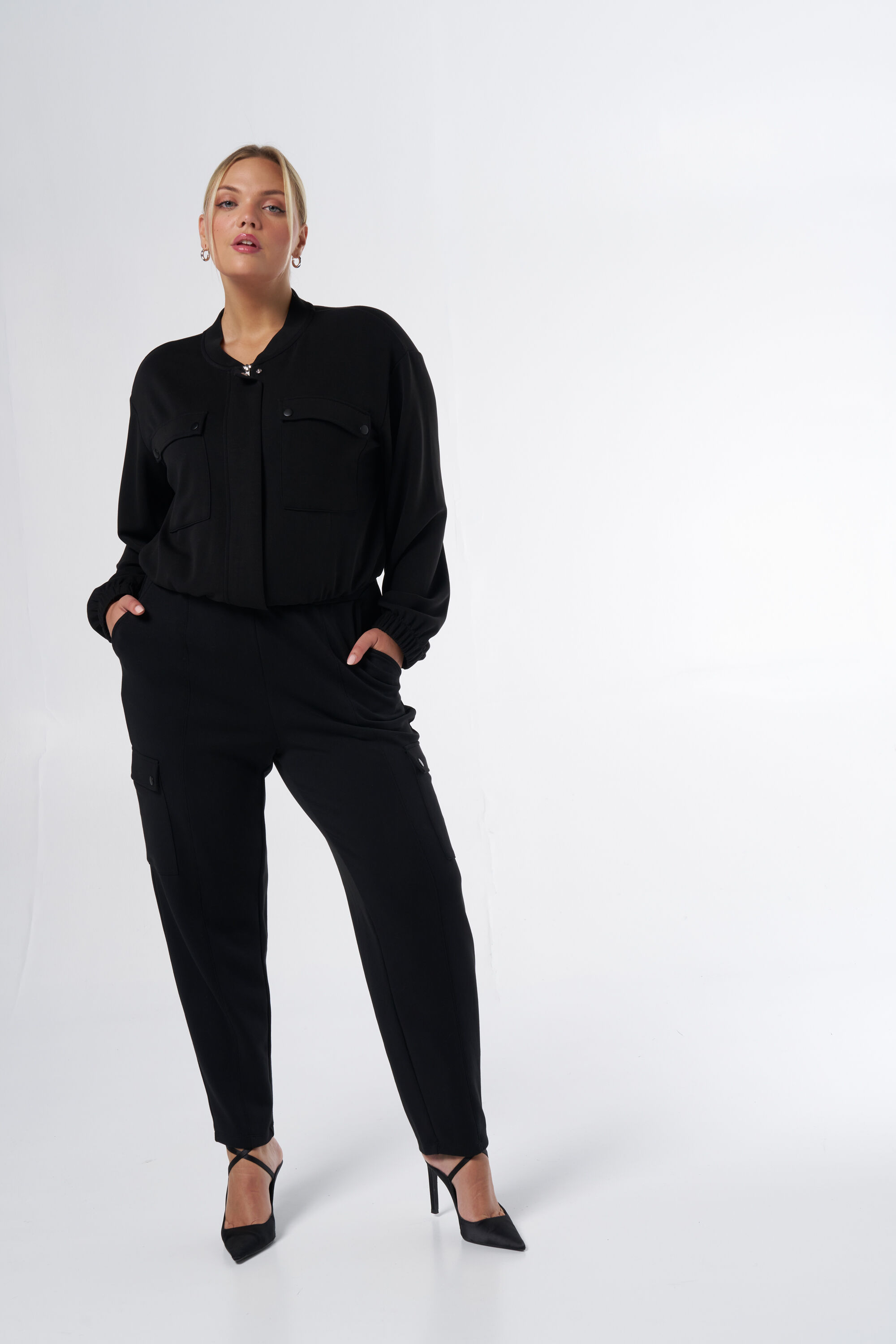 Pantalon cargo image number 6