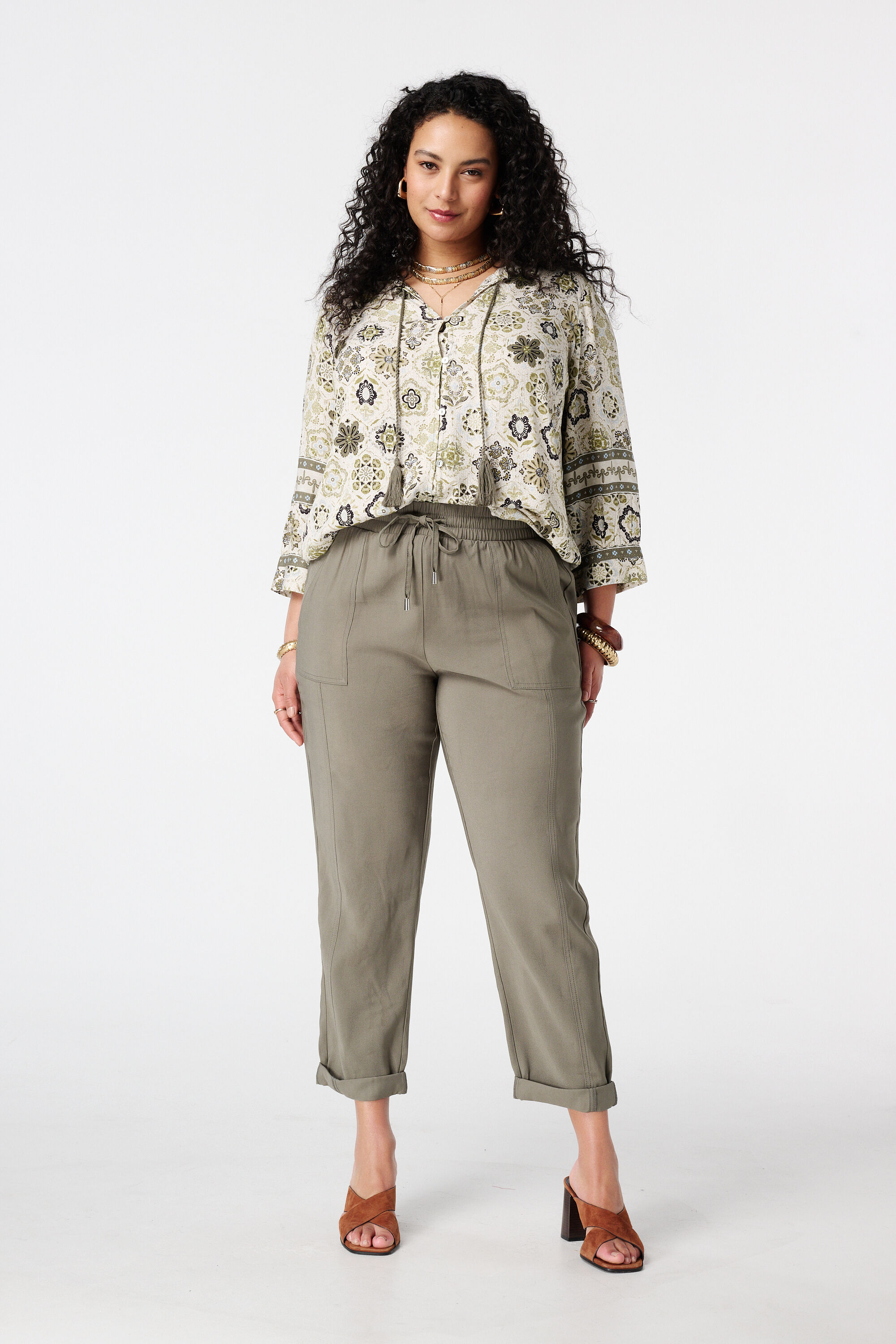 Blouse &agrave; fermeture boutonn&eacute;e image number 5