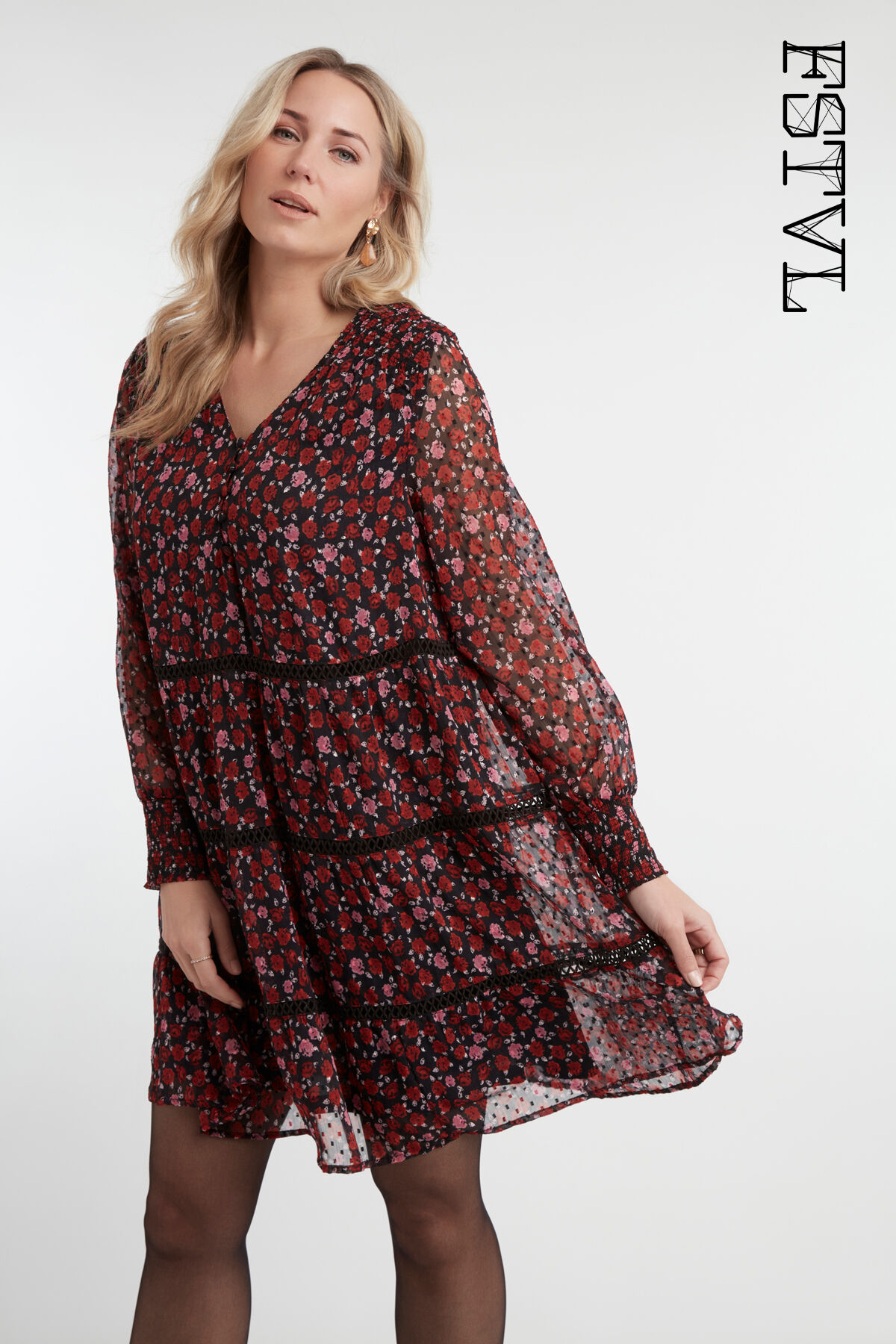 Robe 0 fleurs on sale