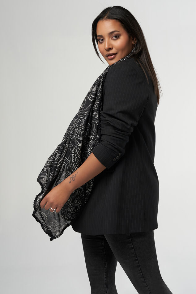 Écharpe avec imprimé paisley  image number 3