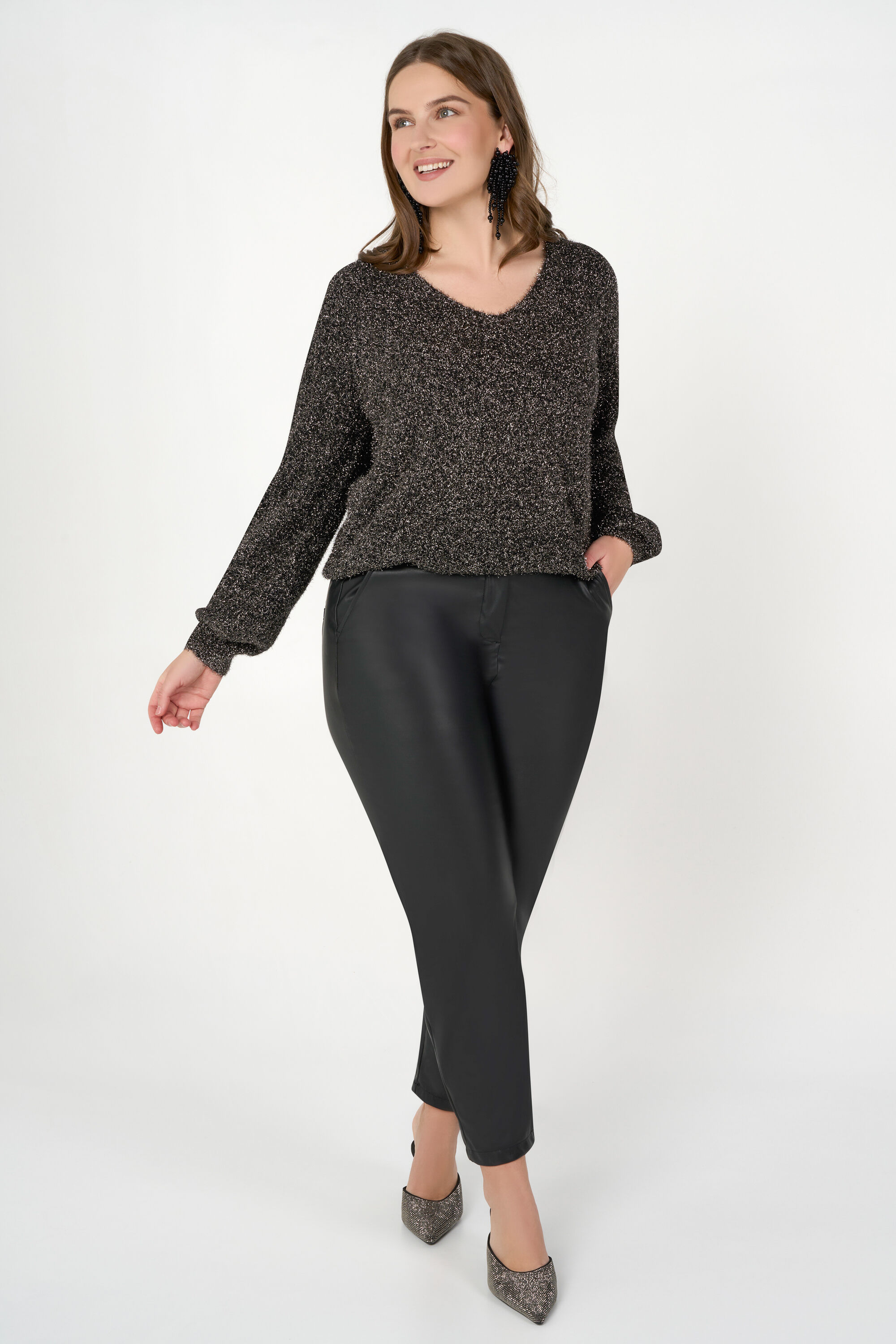 Pull avec structure et d&eacute;tails argent&eacute;s image number 5