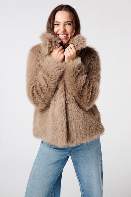 Veste en fausse fourrure Veste en fausse fourrure