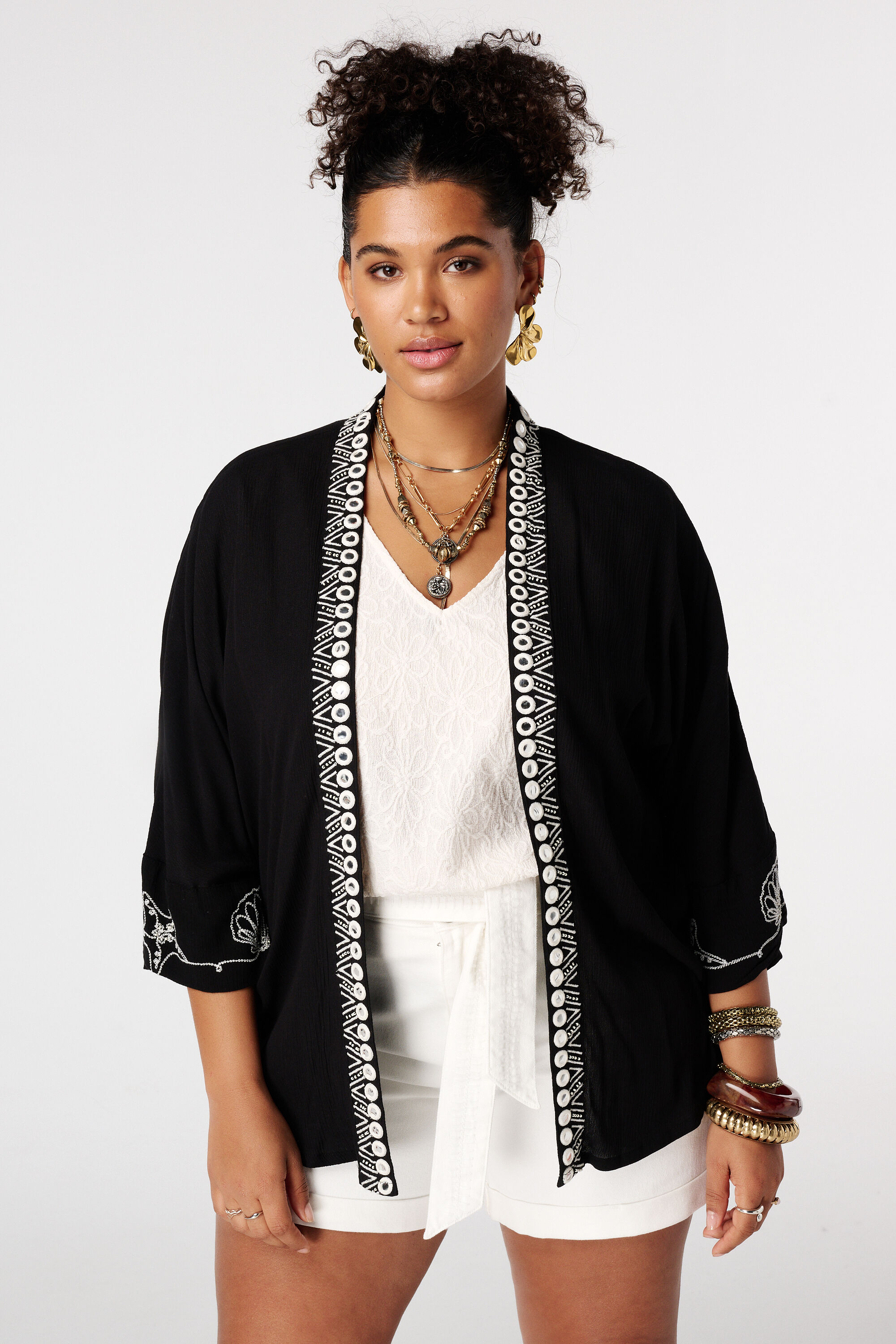 Kimono avec broderie