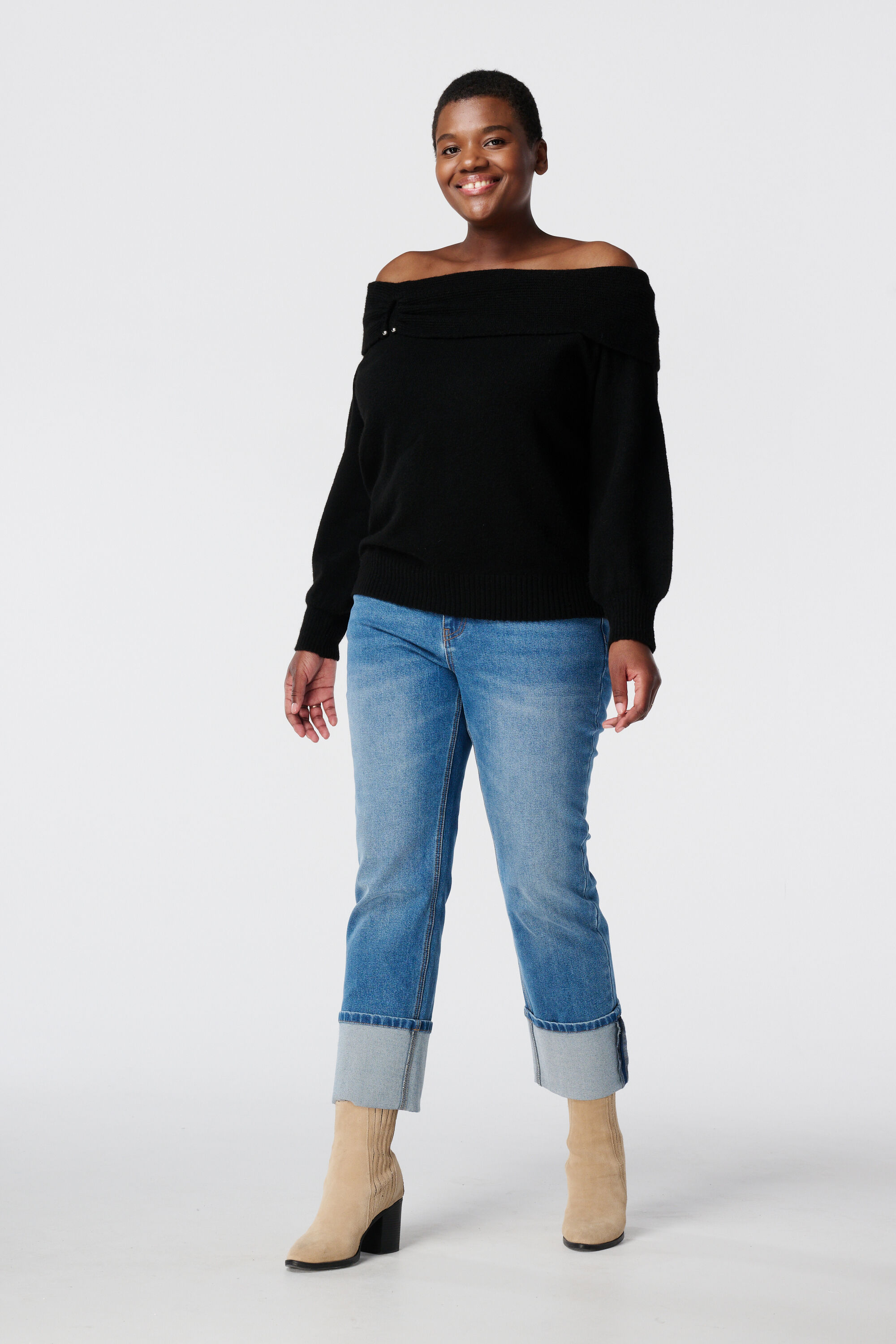 Pull en maille &agrave; &eacute;paules d&eacute;nud&eacute;es image number 5