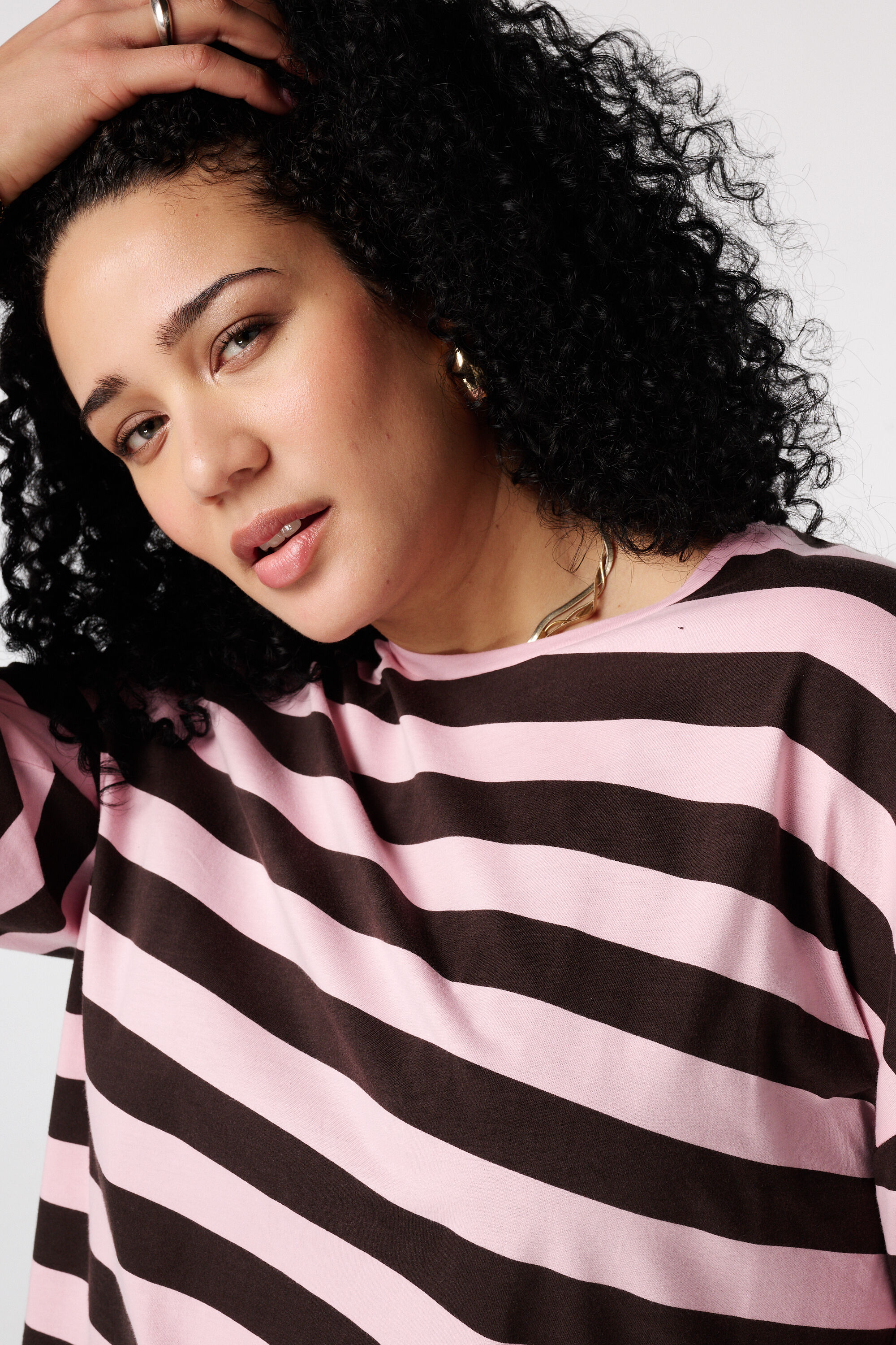 Top &agrave; manches longues ray&eacute; image number 4