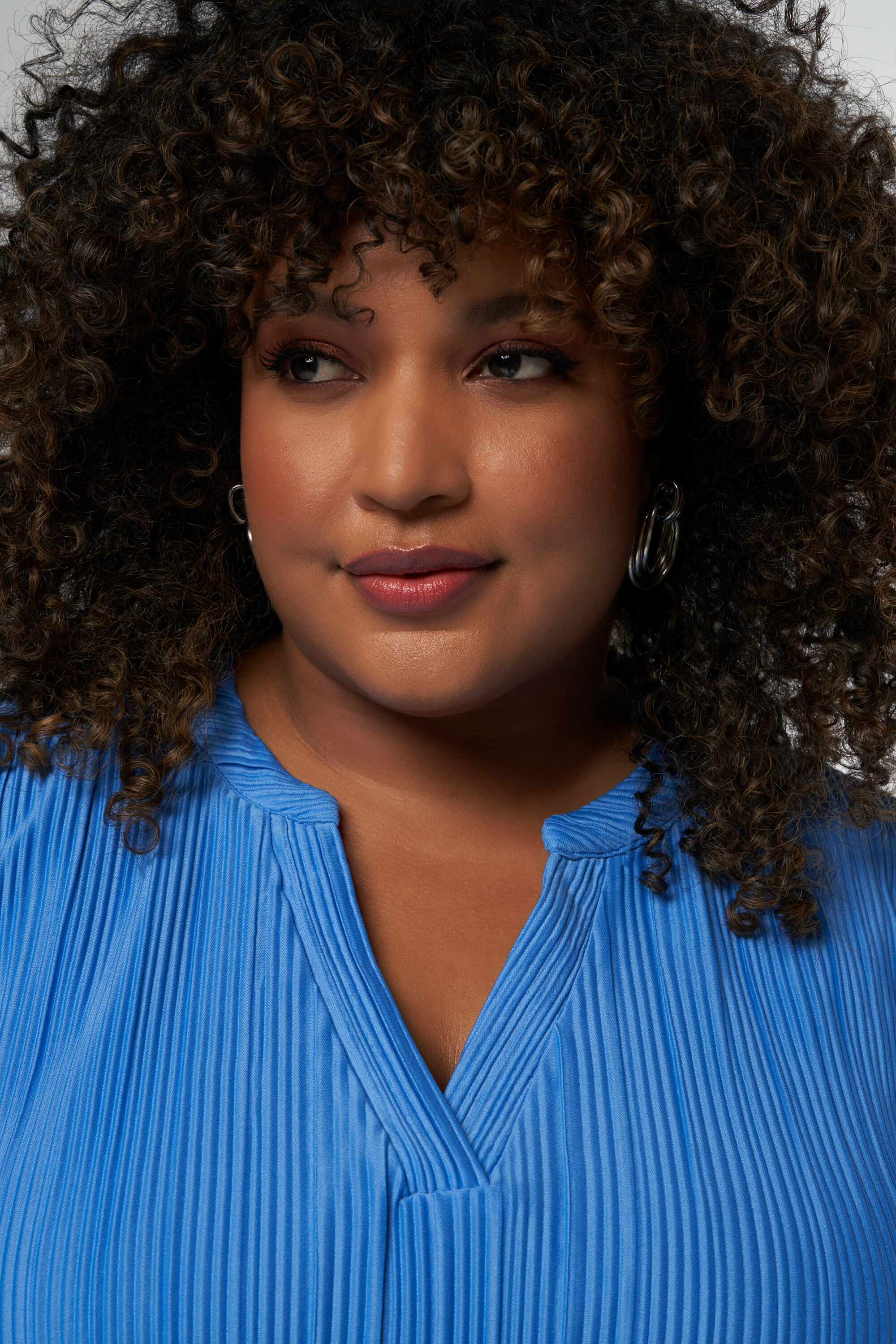 Haut coupe droite avec col en V  image number 4