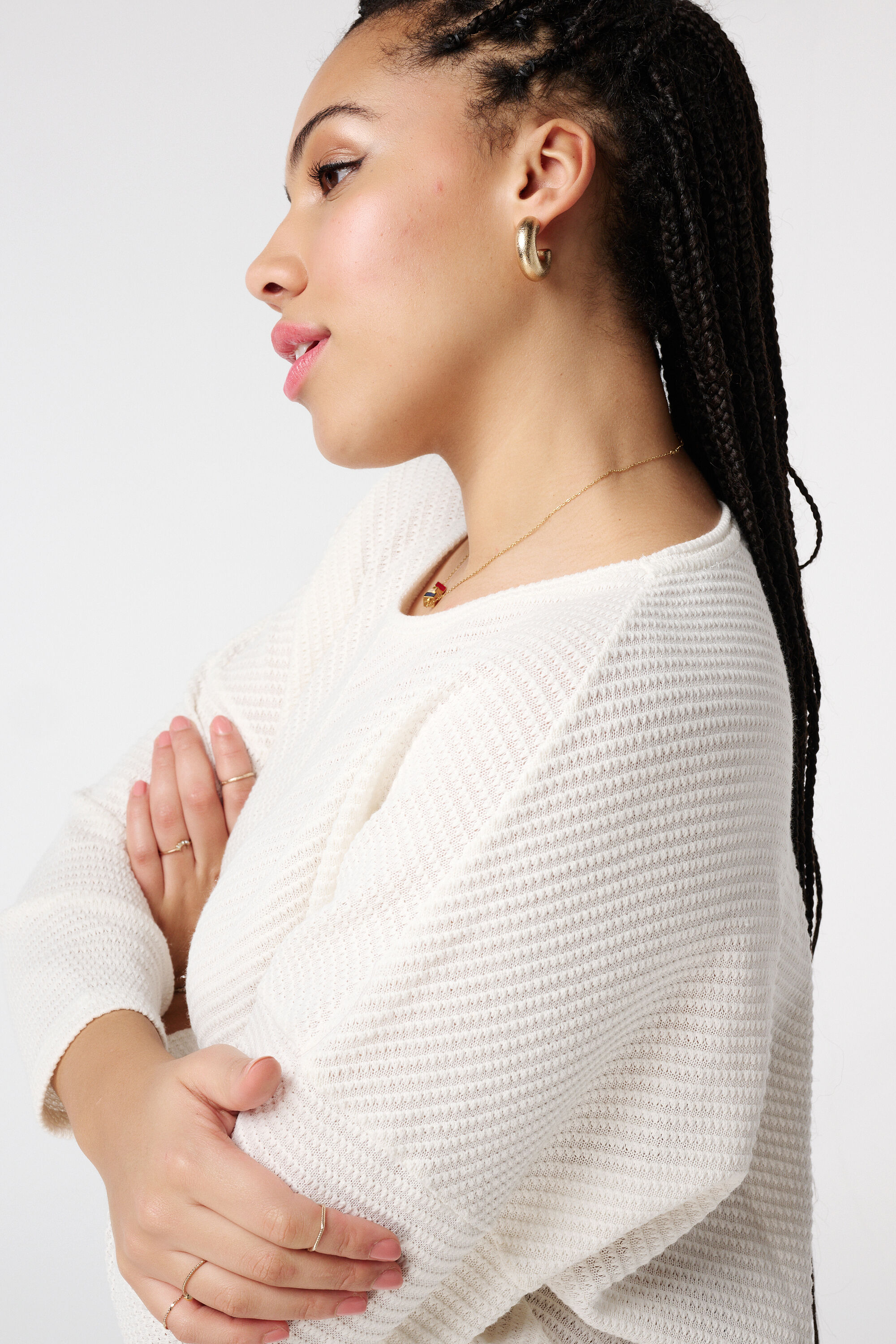 Pull &agrave; mailles ajour&eacute;es image number 4