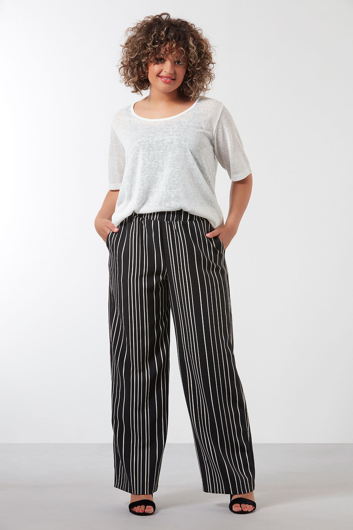 Pantalon ample ray&eacute;  image number 4