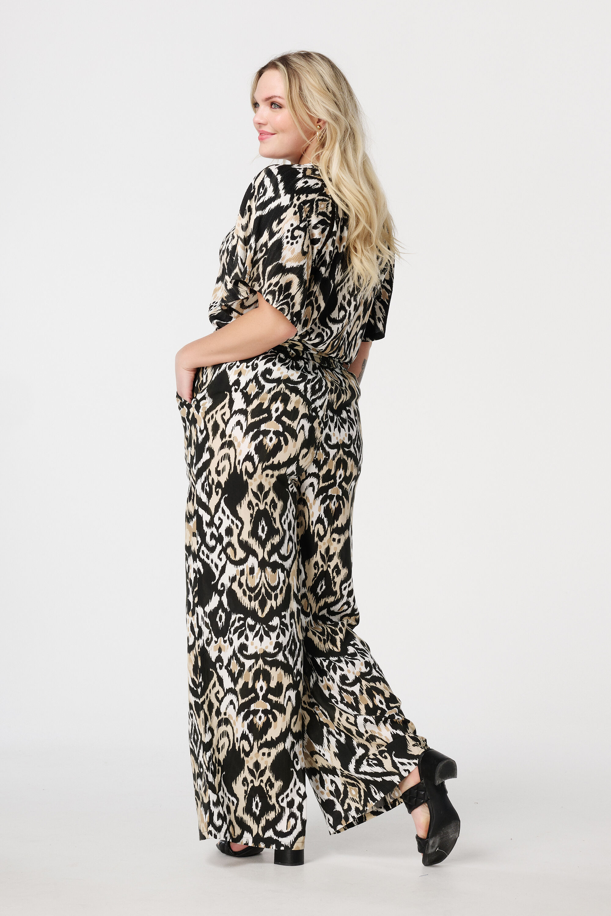 Pantalon avec taille &eacute;lastique image number 3