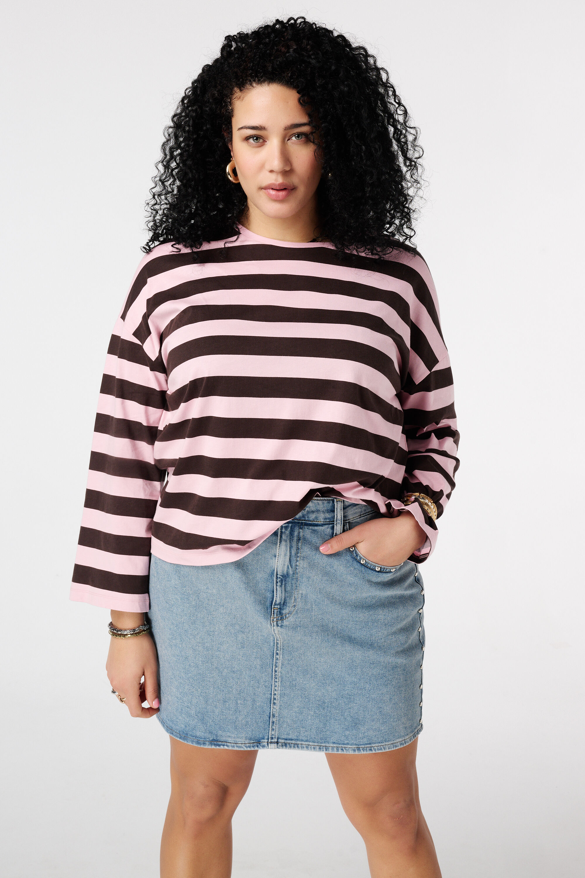 Top &agrave; manches longues ray&eacute; image number 0