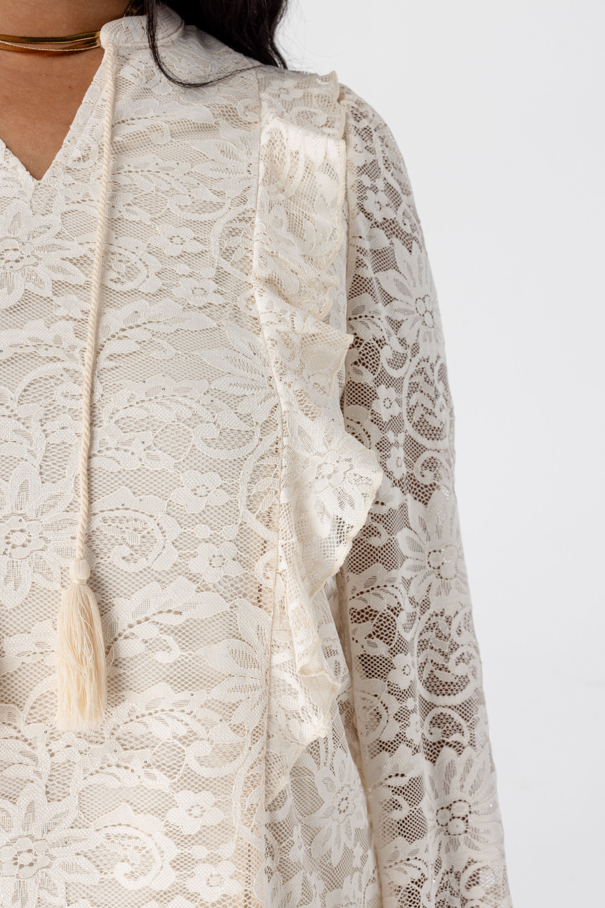 Haut en dentelle image number 4