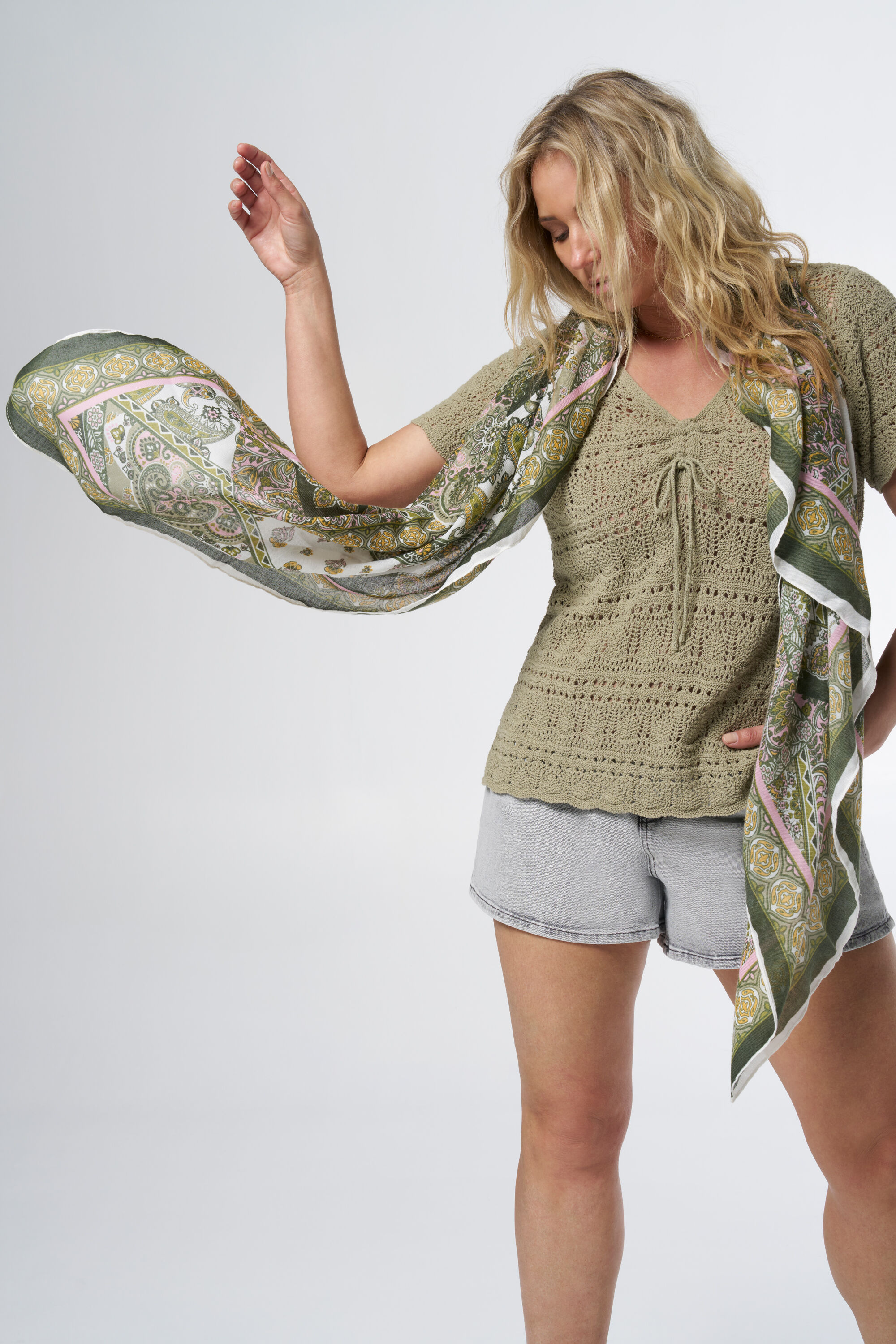 &Eacute;charpe &agrave; imprim&eacute;  image number 2