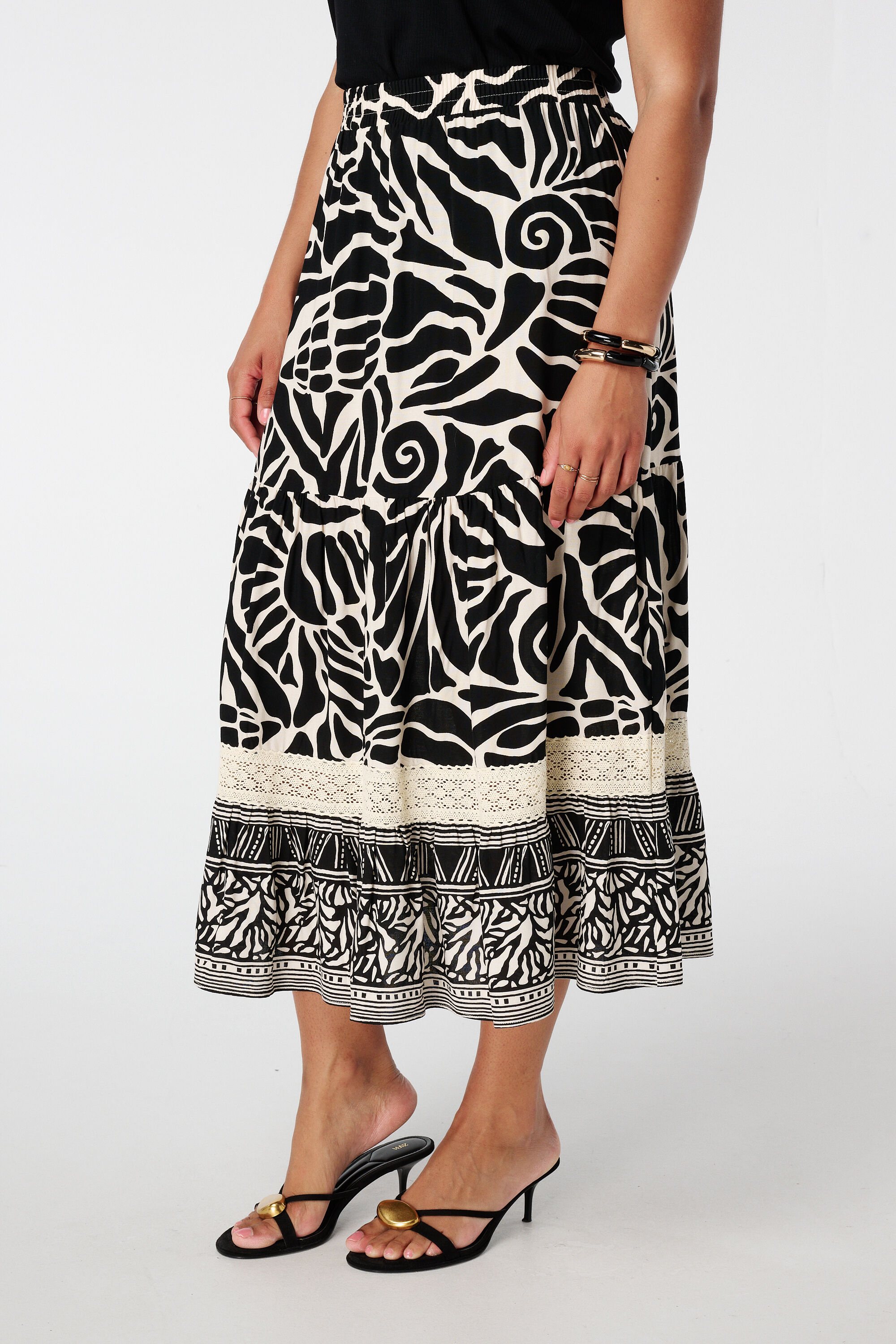 Jupe avec imprim&eacute; et d&eacute;tails en dentelle image number 5