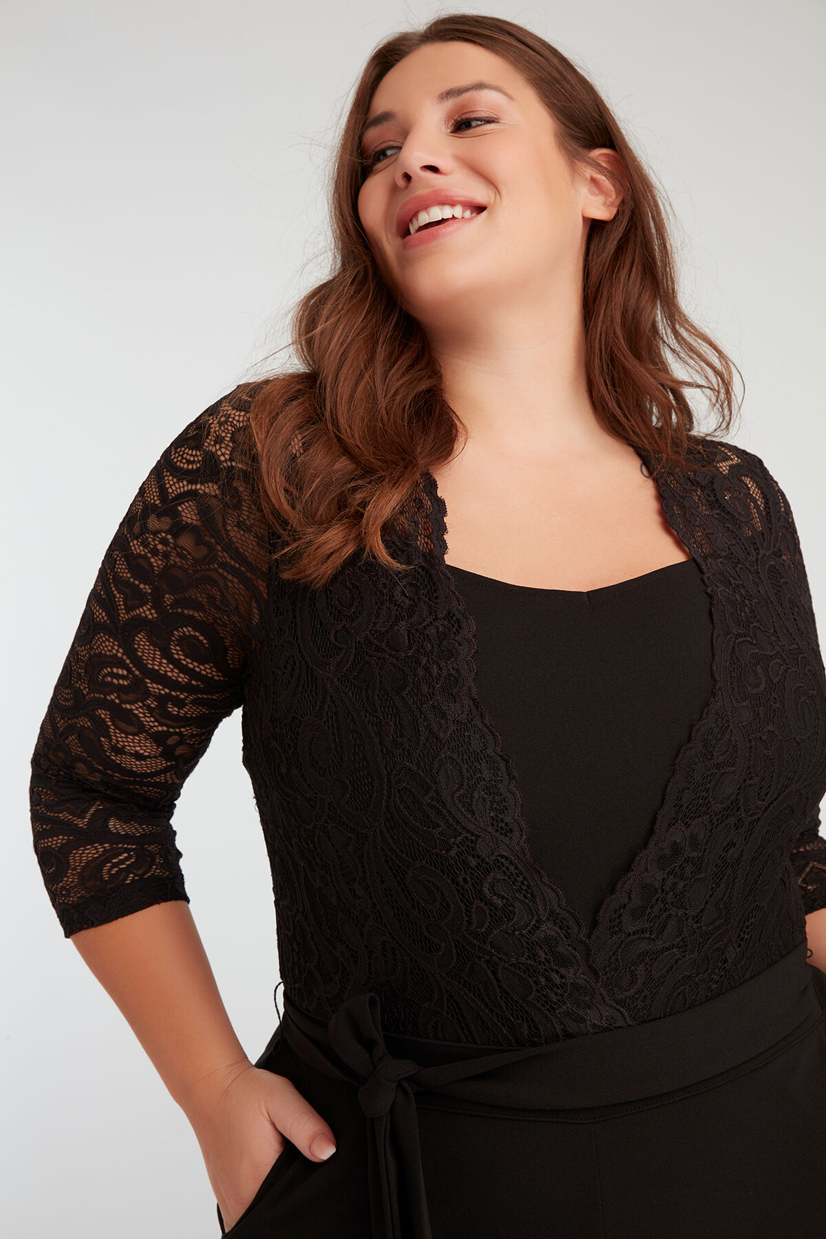 Combinaison avec dentelle image number 7
