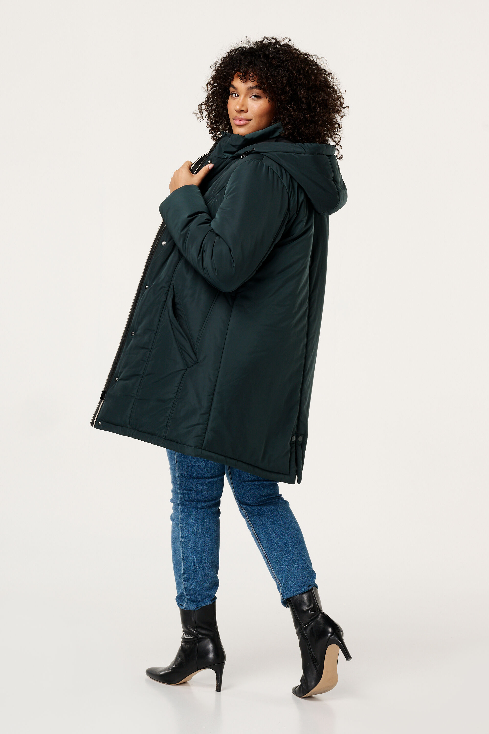 Parka l&eacute;g&egrave;rement matelass&eacute;e image number 3